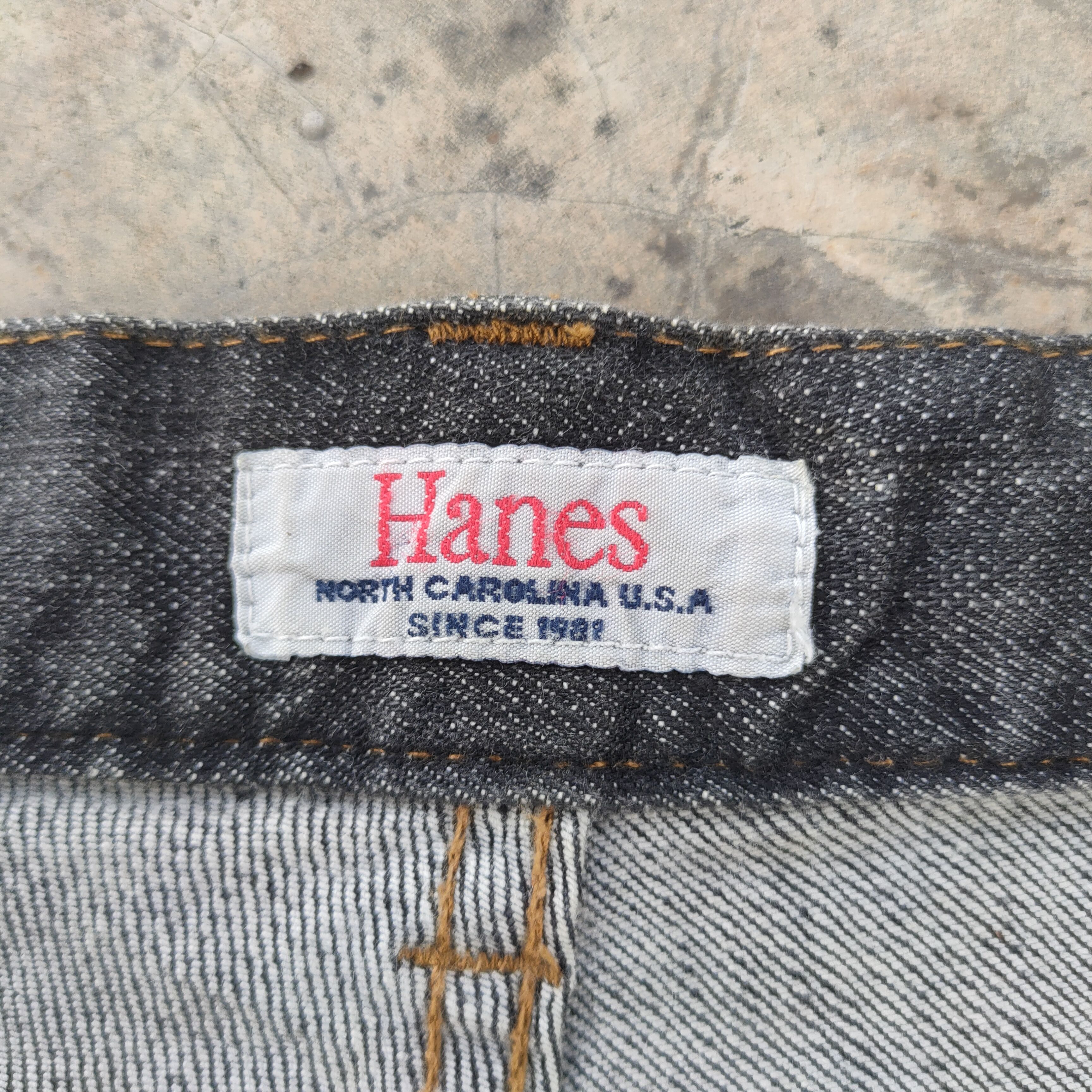 Hanes VINTAGE BLACK HANES FADED JEANS DENIM PANTS Size US 36 / EU 52 - 12 Thumbnail