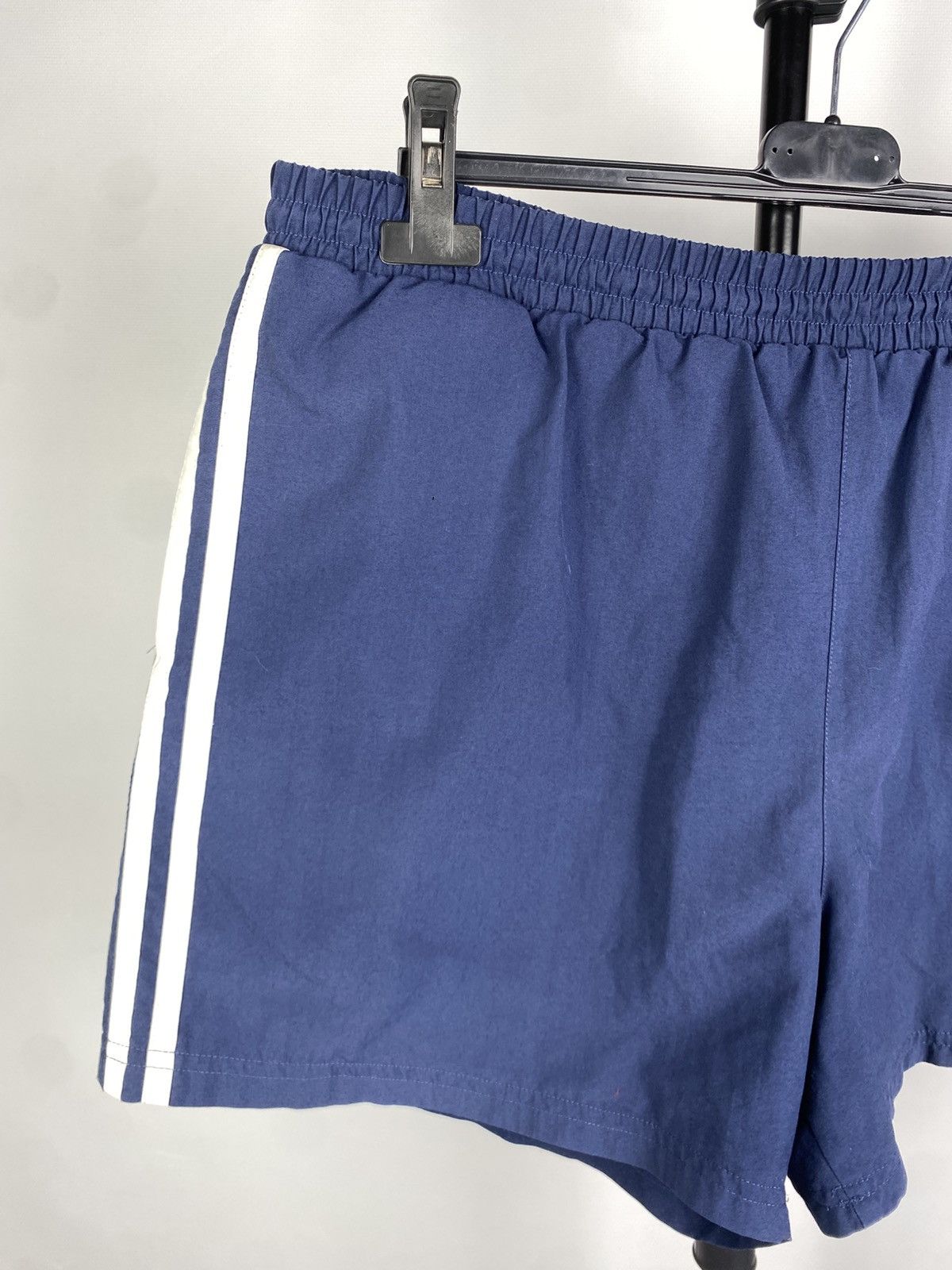 Adidas × Vintage Vintage 90s Adidas Logo Embroidered Men’s L Size Shorts Size US 36 / EU 52 - 3 Thumbnail