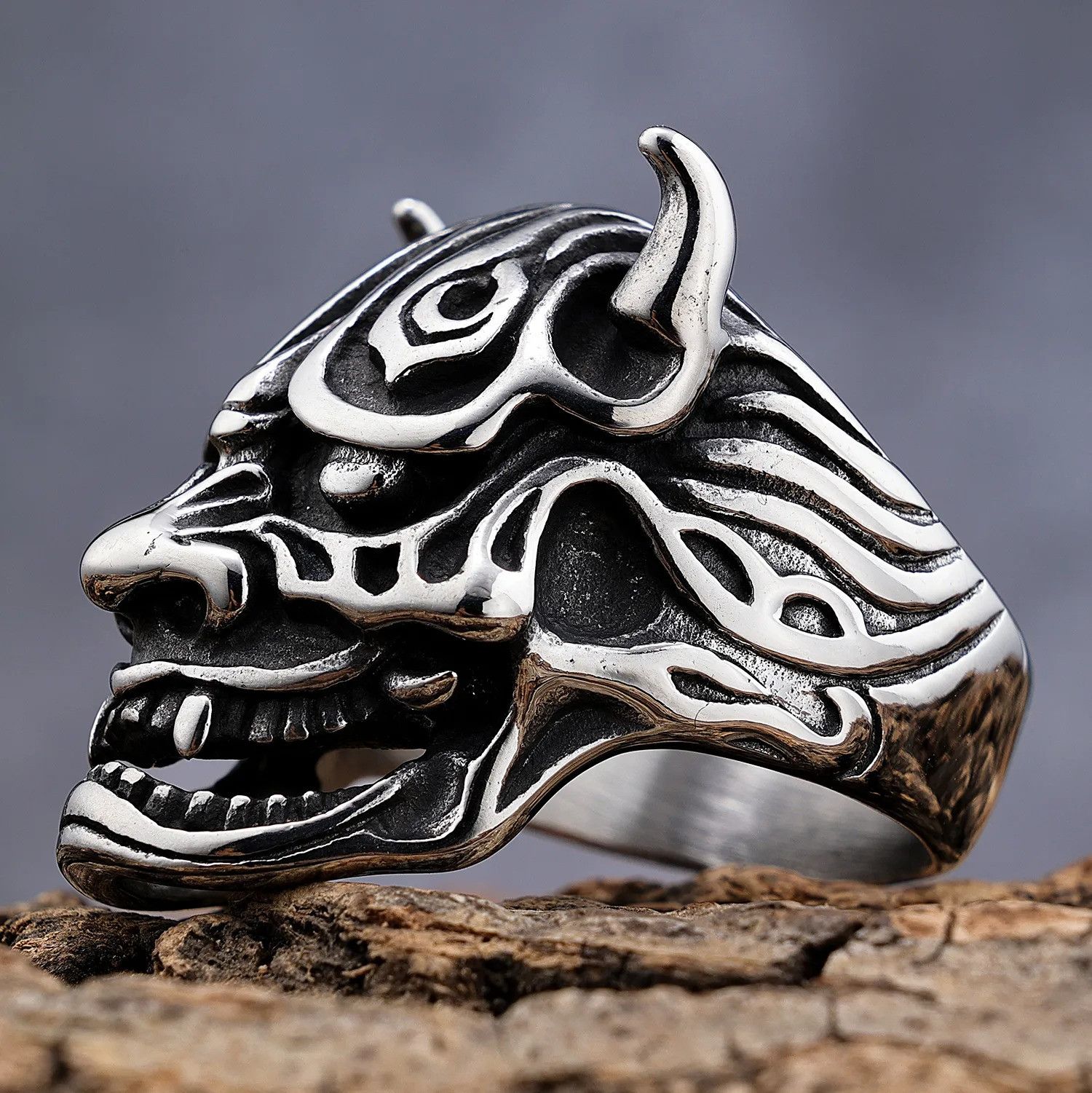 Jewelry Retro Skull Stainless Steel Halloween Ring Size ONE SIZE - 2 Thumbnail