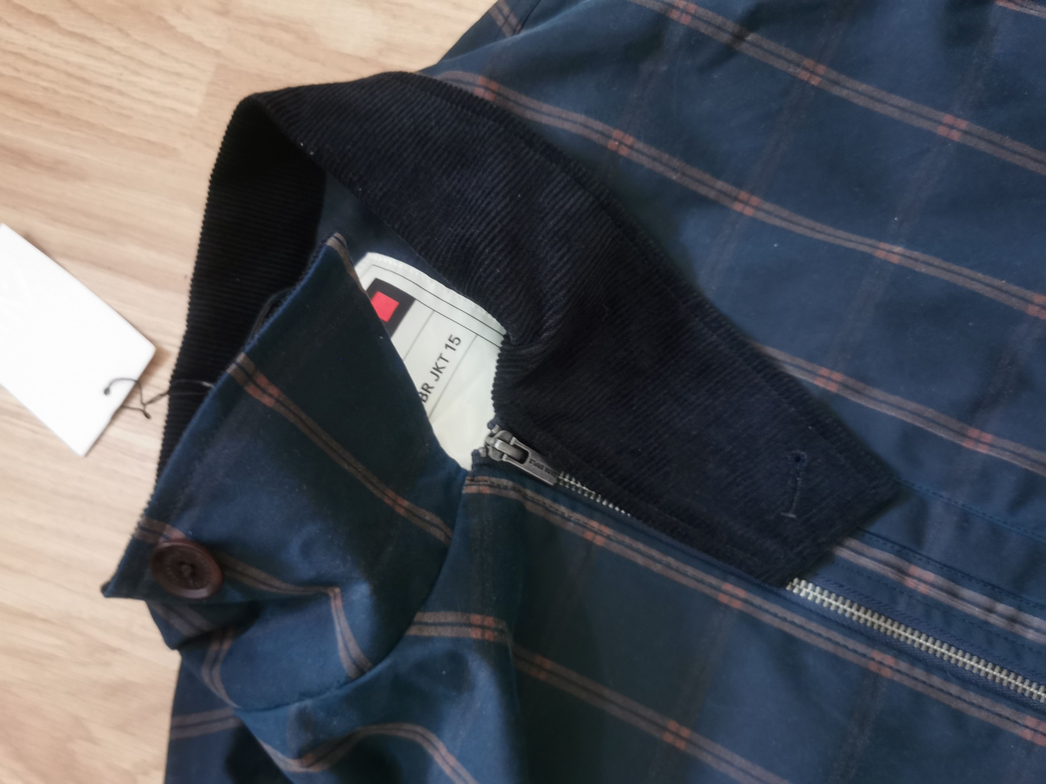 Zara Zara Surplus tartan jacket cropped fit Waxed finish high Size US L / EU 52-54 / 3 - 9 Thumbnail
