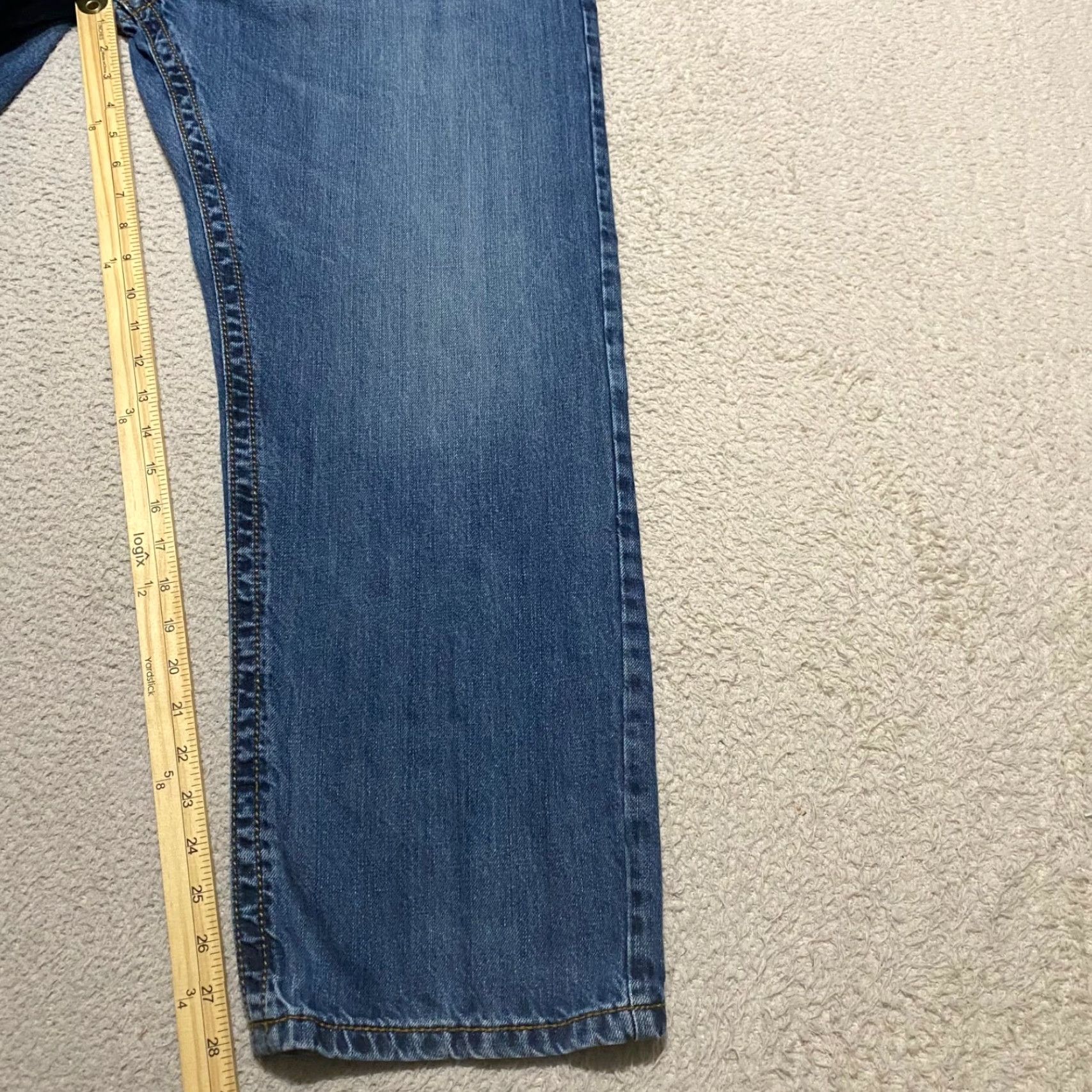 Wrangler Wrangler Jeans Mens 38x30 Blue Denim Relaxed Straight Medium Wash Mid Rise Jeans Mens Blue Denim 5-Pocket Wrangler Relaxed Fit Men’s Jeans Size US 38 / EU 54 - 6 Thumbnail