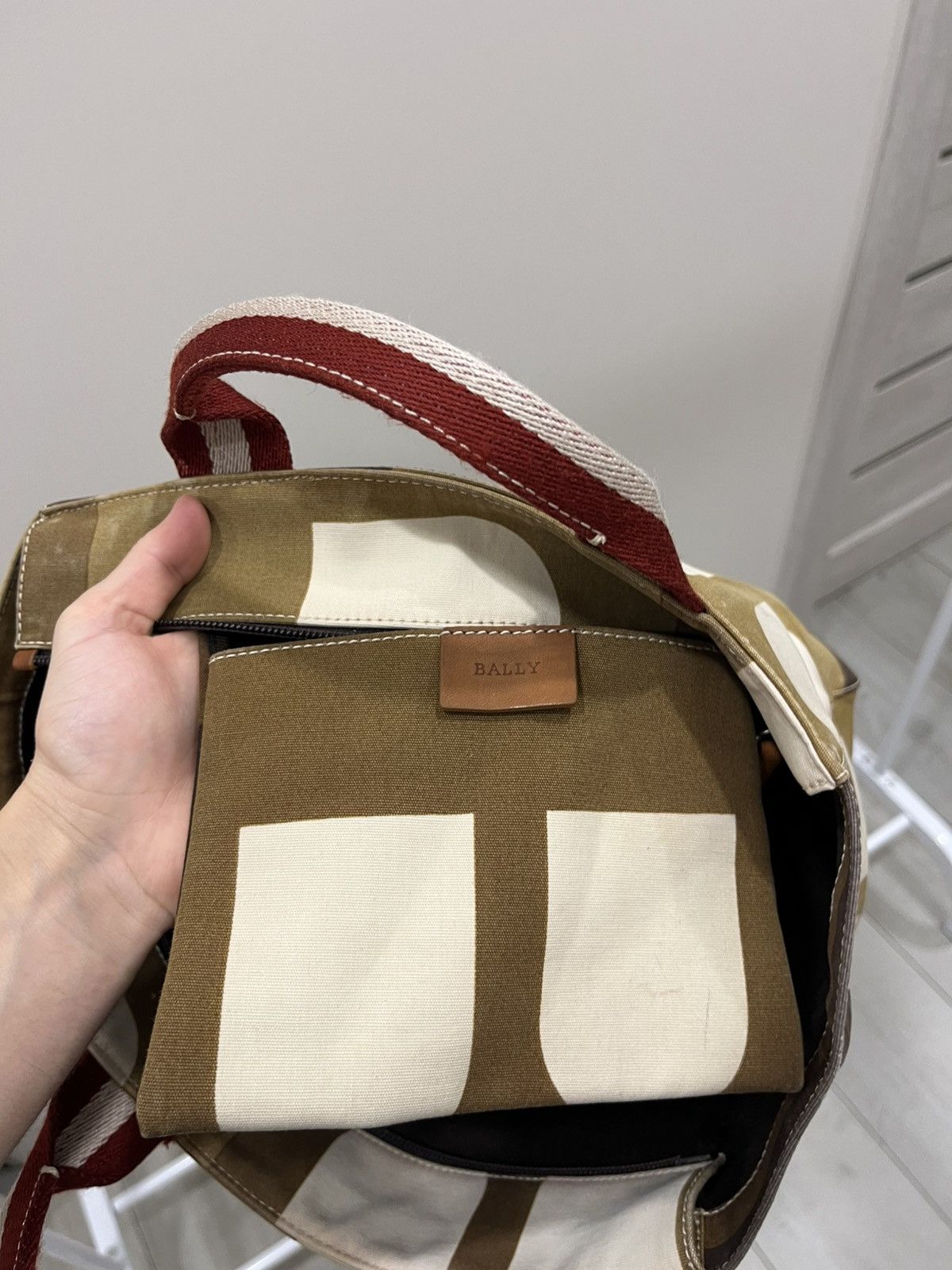 Bally Vintage Rare 90s Bally Bag Streetwear Y2K Drill OneSize Size ONE SIZE - 9 Thumbnail