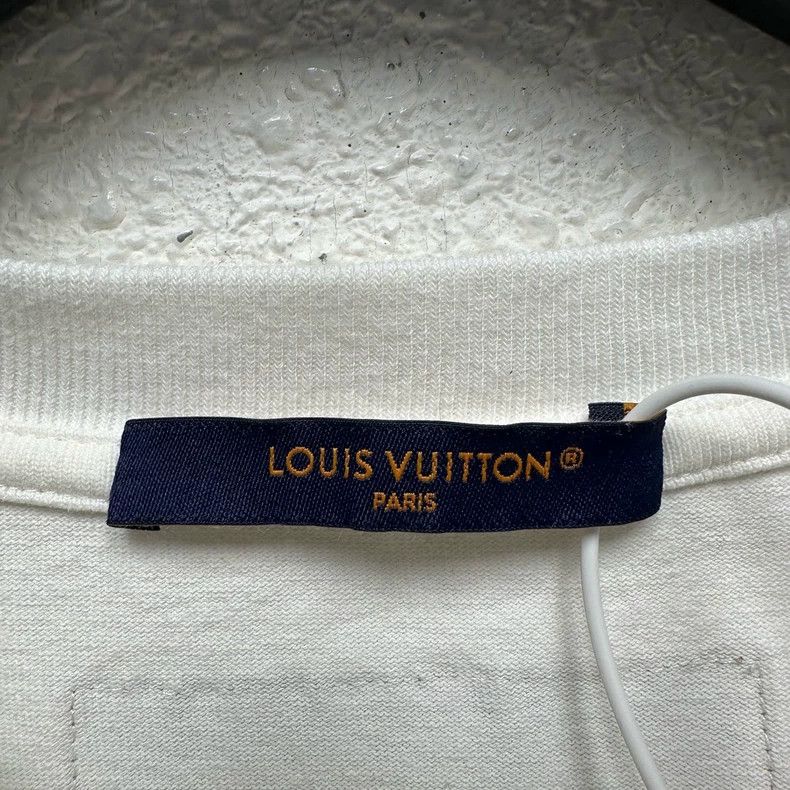Louis Vuitton Louis Vuitton Rainbow LOGO White Short Sleeve 2502-Nextarr Size US XXL / EU 58 / 5 - 3 Thumbnail