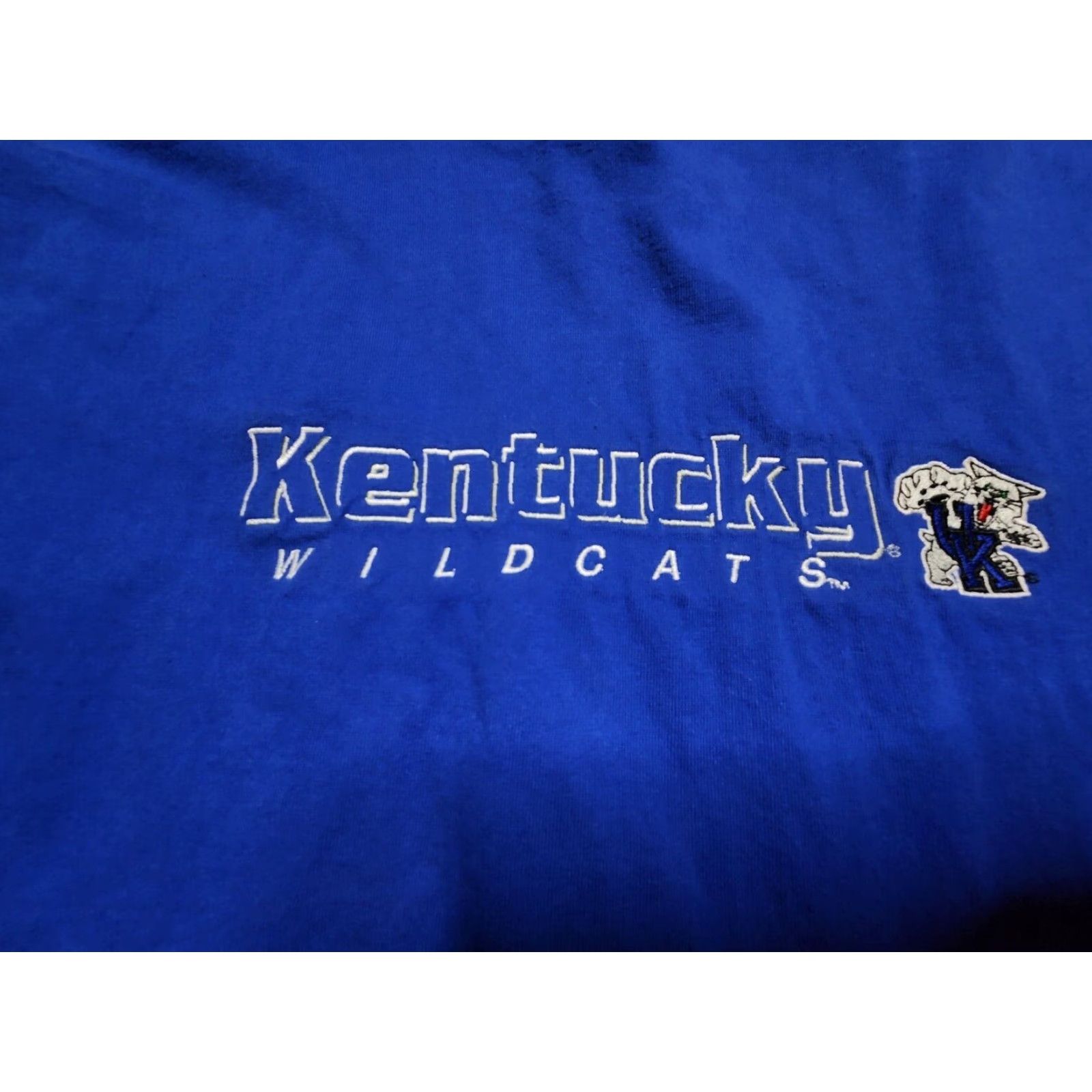 Vintage Vintage 90s Men's Blue Kentucky Wildcats College Basketball T-Shirt, Russell Athletic, Embroidered Logo, Short Sleeve, Regular Fit Size US L / EU 52-54 / 3 - 2 Thumbnail
