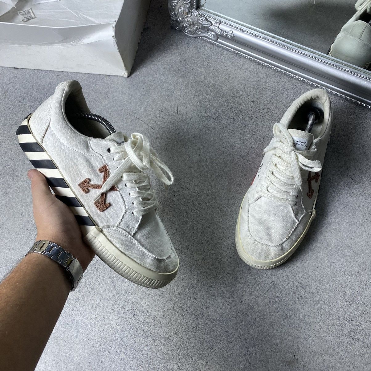 Off-White Sneakers Vulcanized Black White Canvas