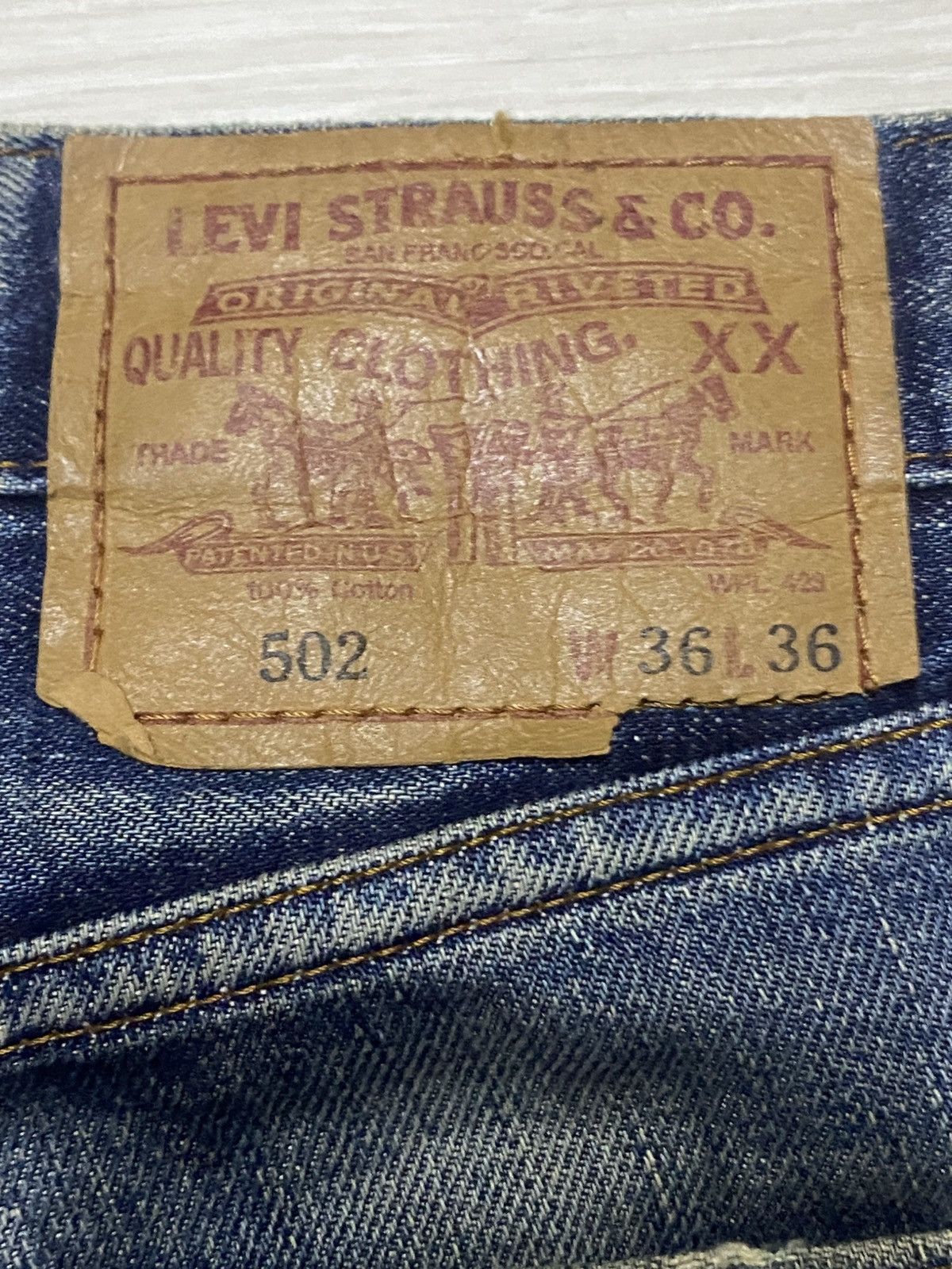 Levi's Levis 502 Big E Selvedge Talon Zip Distressed Baggy Jeans Size US 34 / EU 50 - 14 Thumbnail