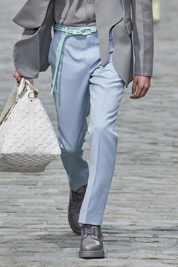 Louis Vuitton Louis Vuitton light blue wool tailored pants 38 Size 38R - 1 Thumbnail