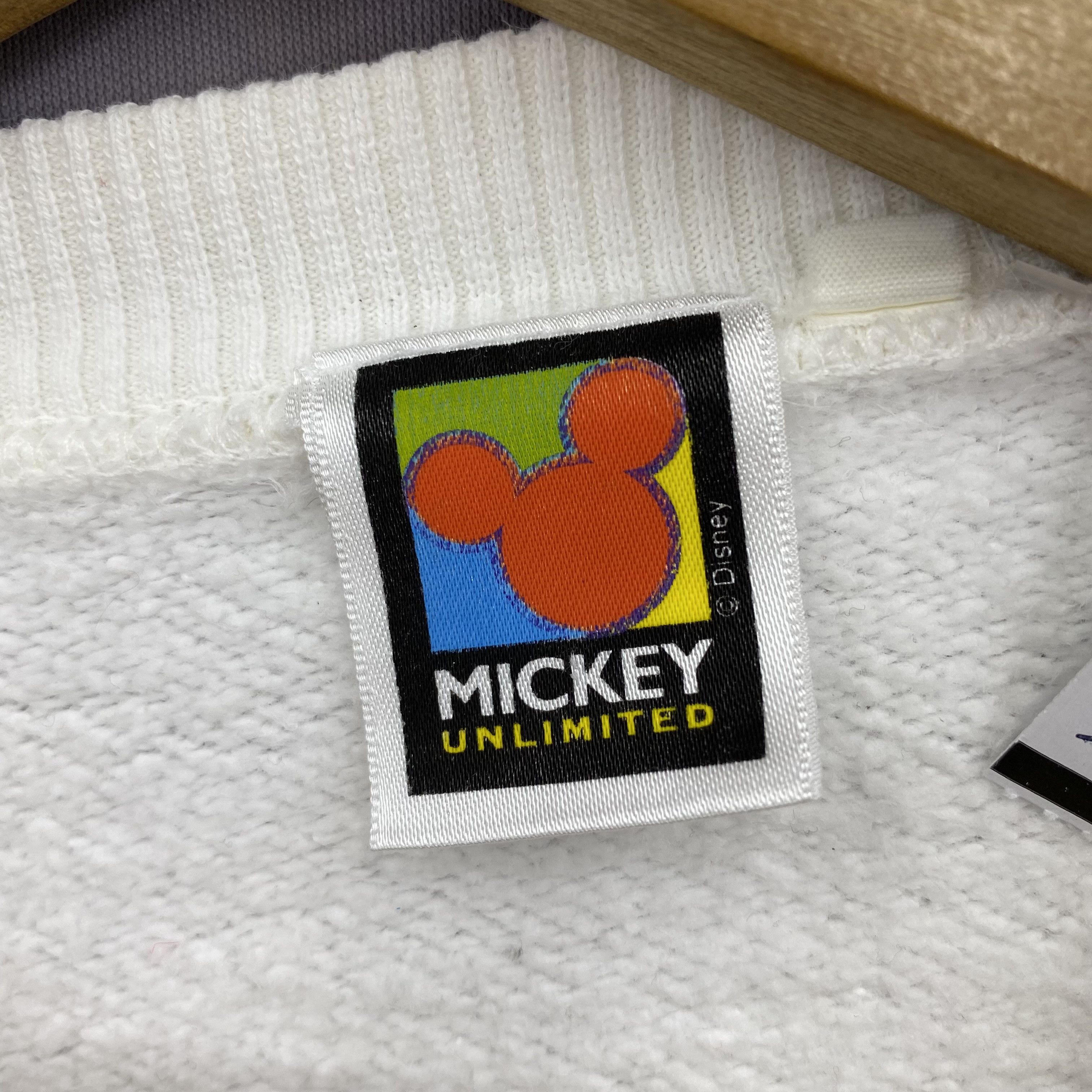 Mickey Mouse Vintage 90s Mickey Mouse Sweater Cartoon Sweatshirt Size US L / EU 52-54 / 3 - 4 Thumbnail