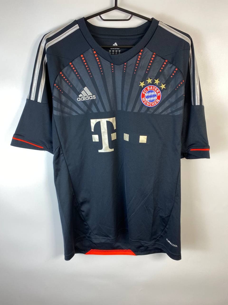 Adidas Adidas FC Bayern Munchen 12 13 Third Football Soccer Jersey Size US M / EU 48-50 / 2 - 1 Thumbnail