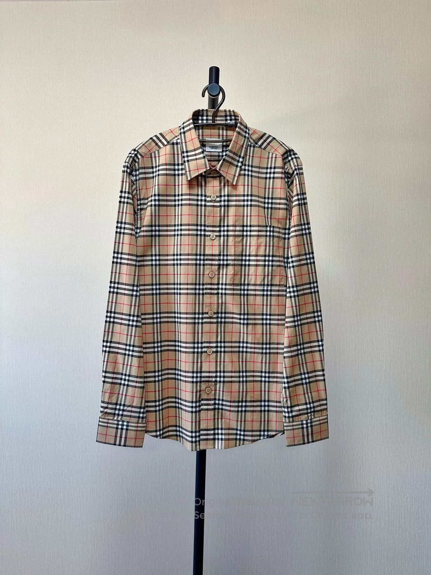 Burberry BURBERRY Check Slim Fit Shirt. Size US XL / EU 56 / 4 - 1 Thumbnail