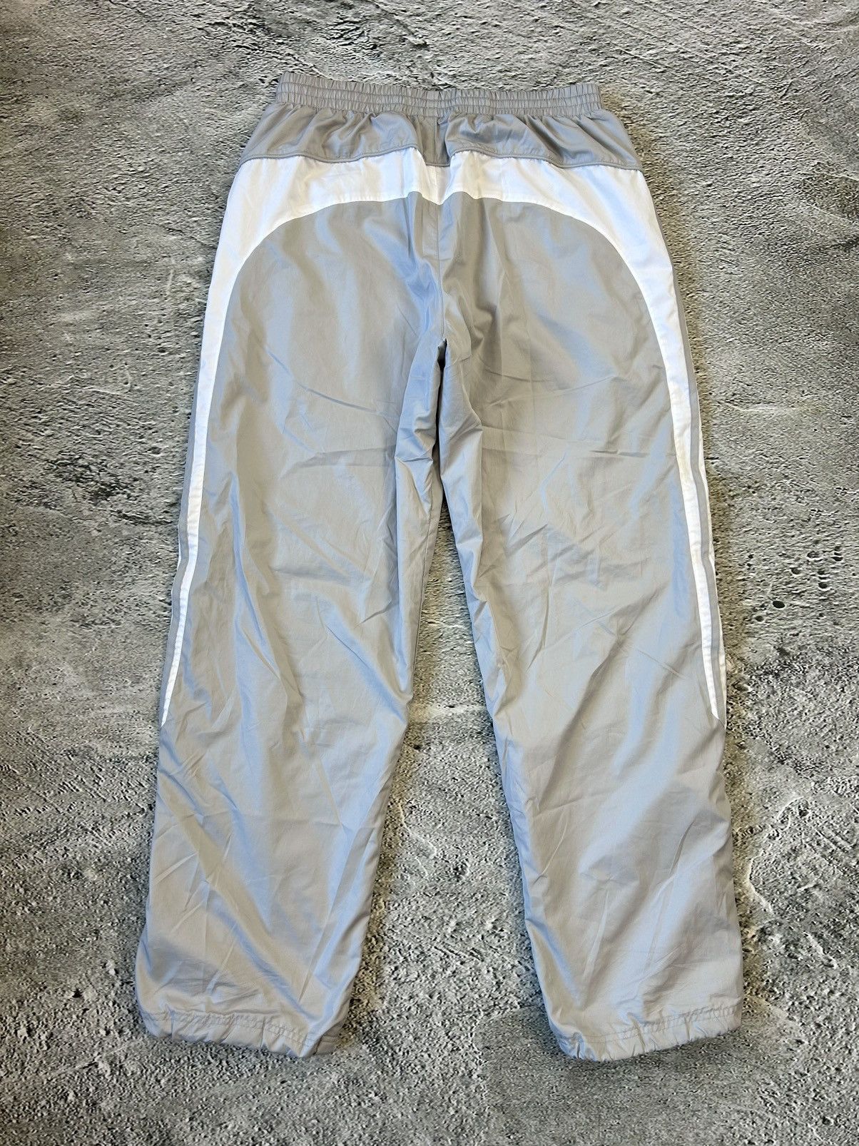 Adidas Adidas vintage grey nylon track pants drill Y2K Size US 32 / EU 48 - 5 Thumbnail