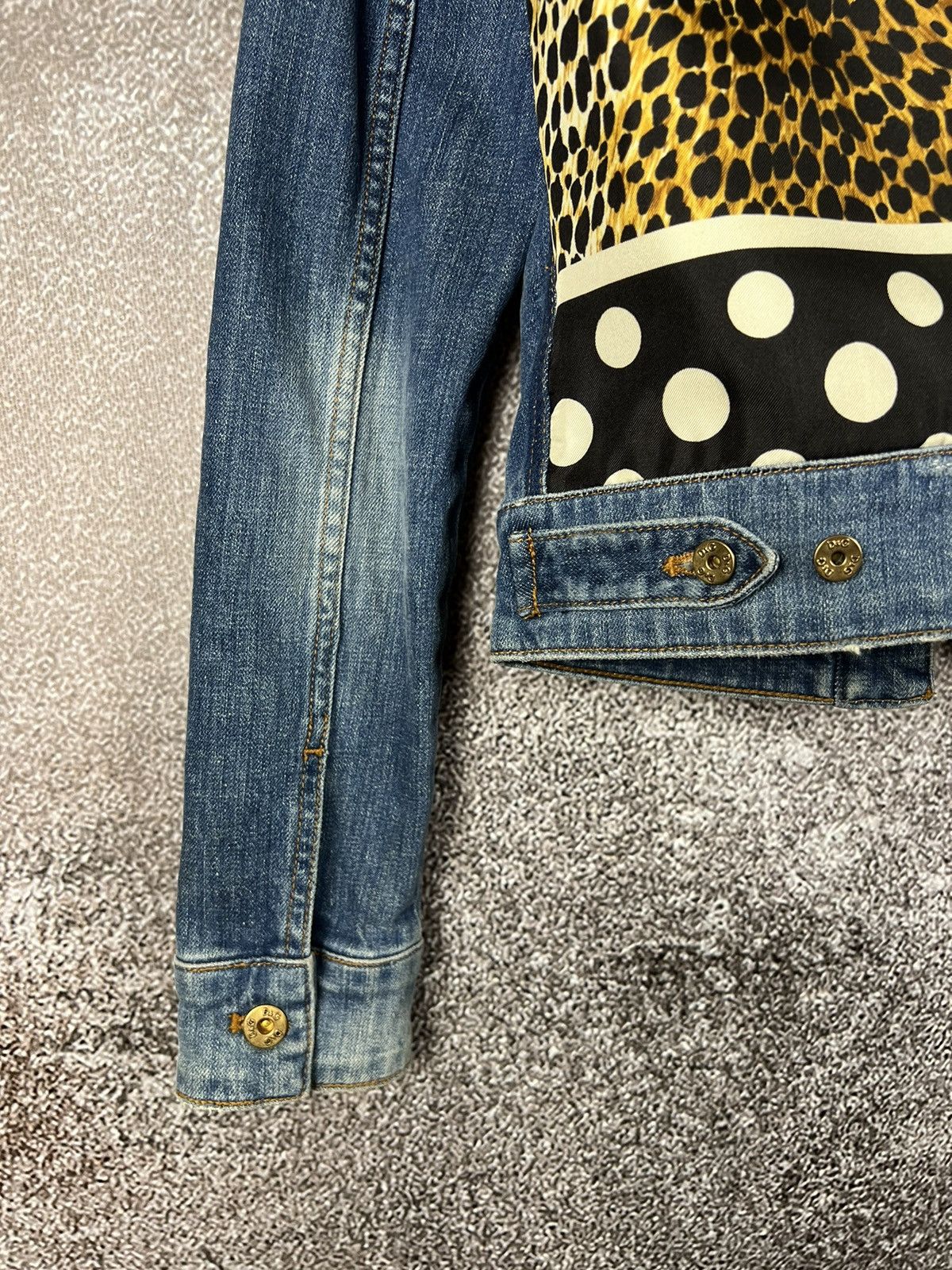 Designer × Dolce & Gabbana Dolce & Gabbana denim trucker jacket animal dotted ornaments Size M / US 6-8 / IT 42-44 - 16 Thumbnail