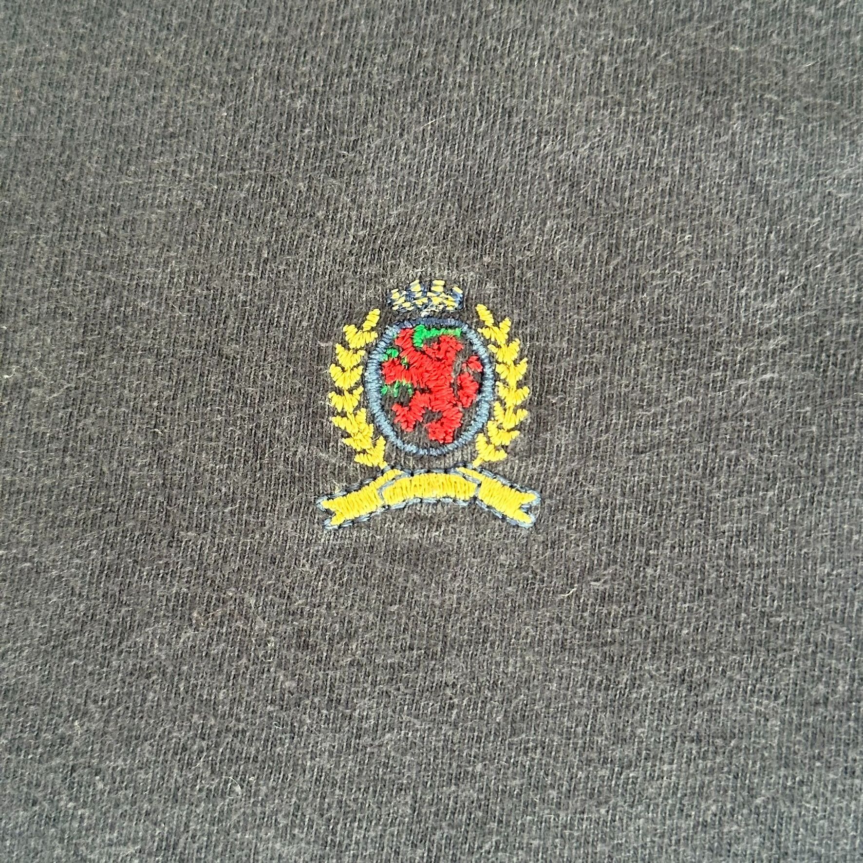 Tommy Hilfiger Vintage Y2K Tommy Hilfiger Crest Logo T-Shirt Boxy Faded Nav Size US L / EU 52-54 / 3 - 2 Thumbnail