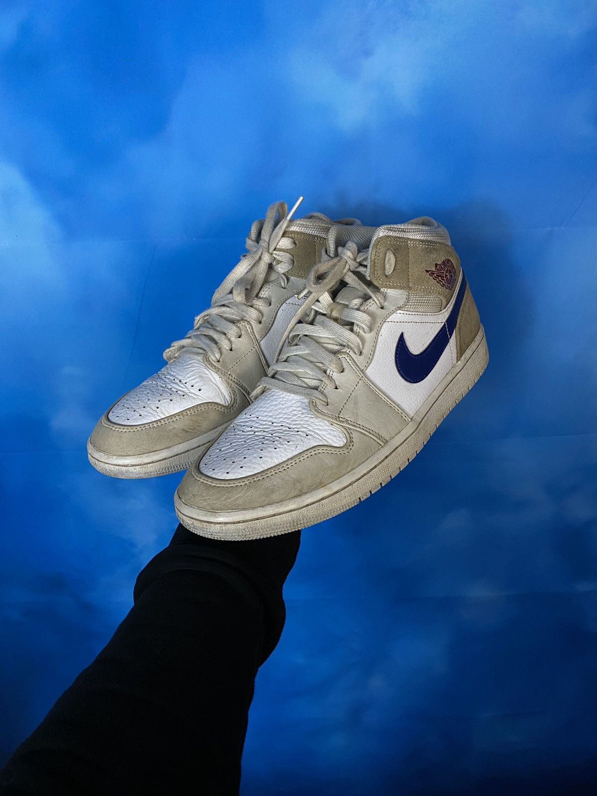 Nike ❗️Nike Air Jordan 1 Mid Mem2 Size US 9.5 / EU 42-43 - 1 Thumbnail