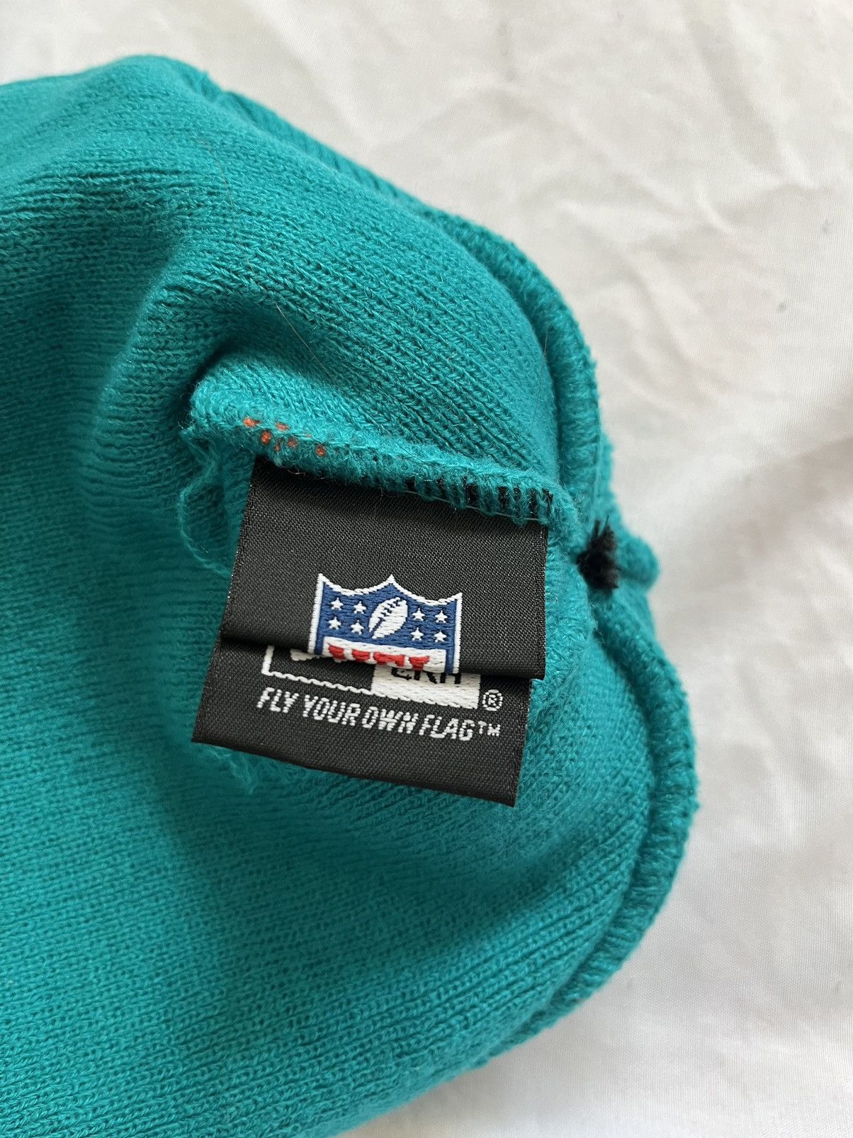 New Era × Vintage VINTAGE 00’S NFL MIAMI DOLPHINS NEW ERA KNIT POM BEANIE HAT Size ONE SIZE - 7 Thumbnail