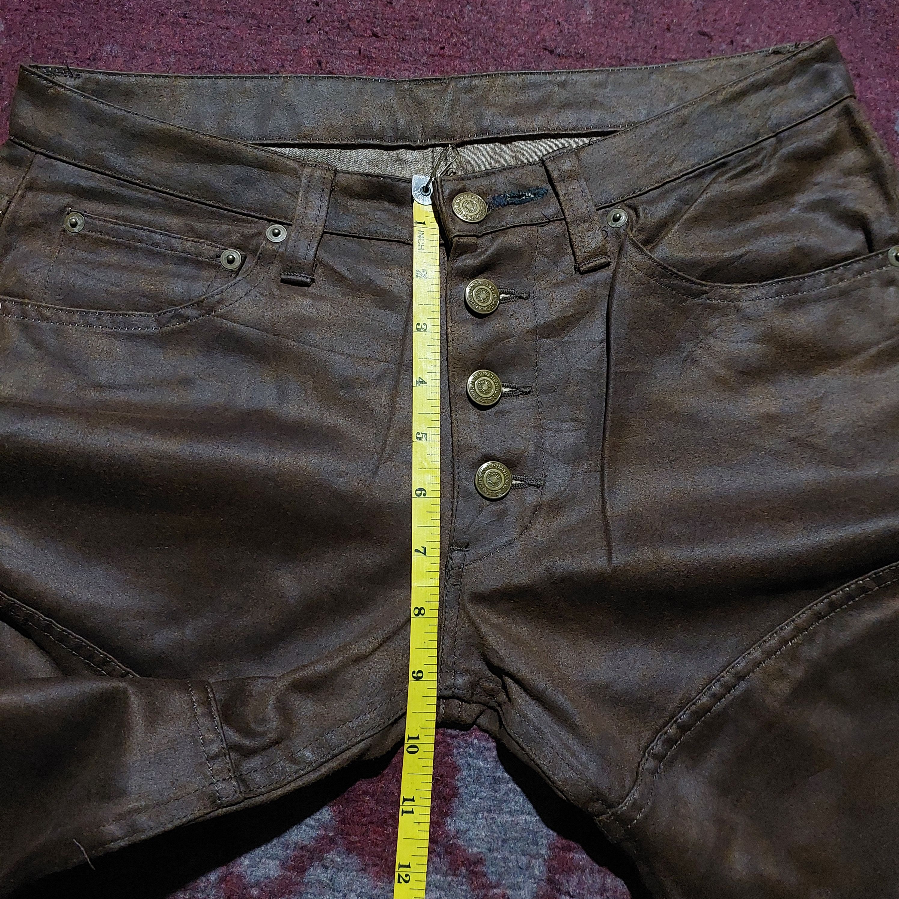 Tornado Mart Tornado Mart button down pleated knee length shorts Size US 31 - 16 Thumbnail