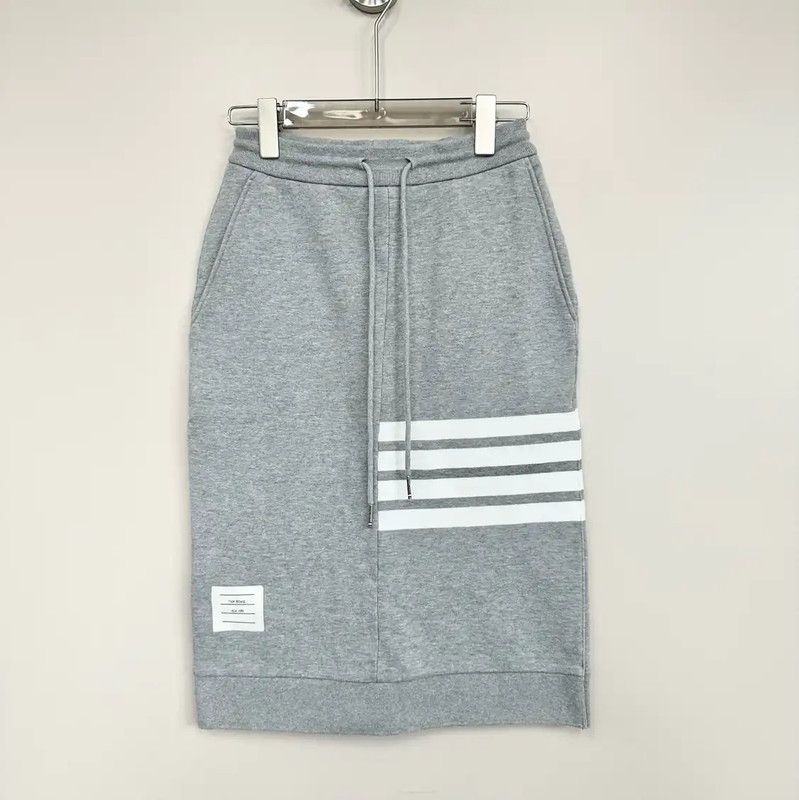 Thom Browne Thom Browne Gray Women's Skirt M Size 0089 Size 26" / US 2 / IT 38 - 1 Thumbnail