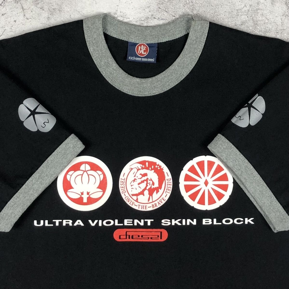 Diesel Vintage Diesel Ultra Violent Skin Block Tee Size US M / EU 48-50 / 2 - 5 Thumbnail