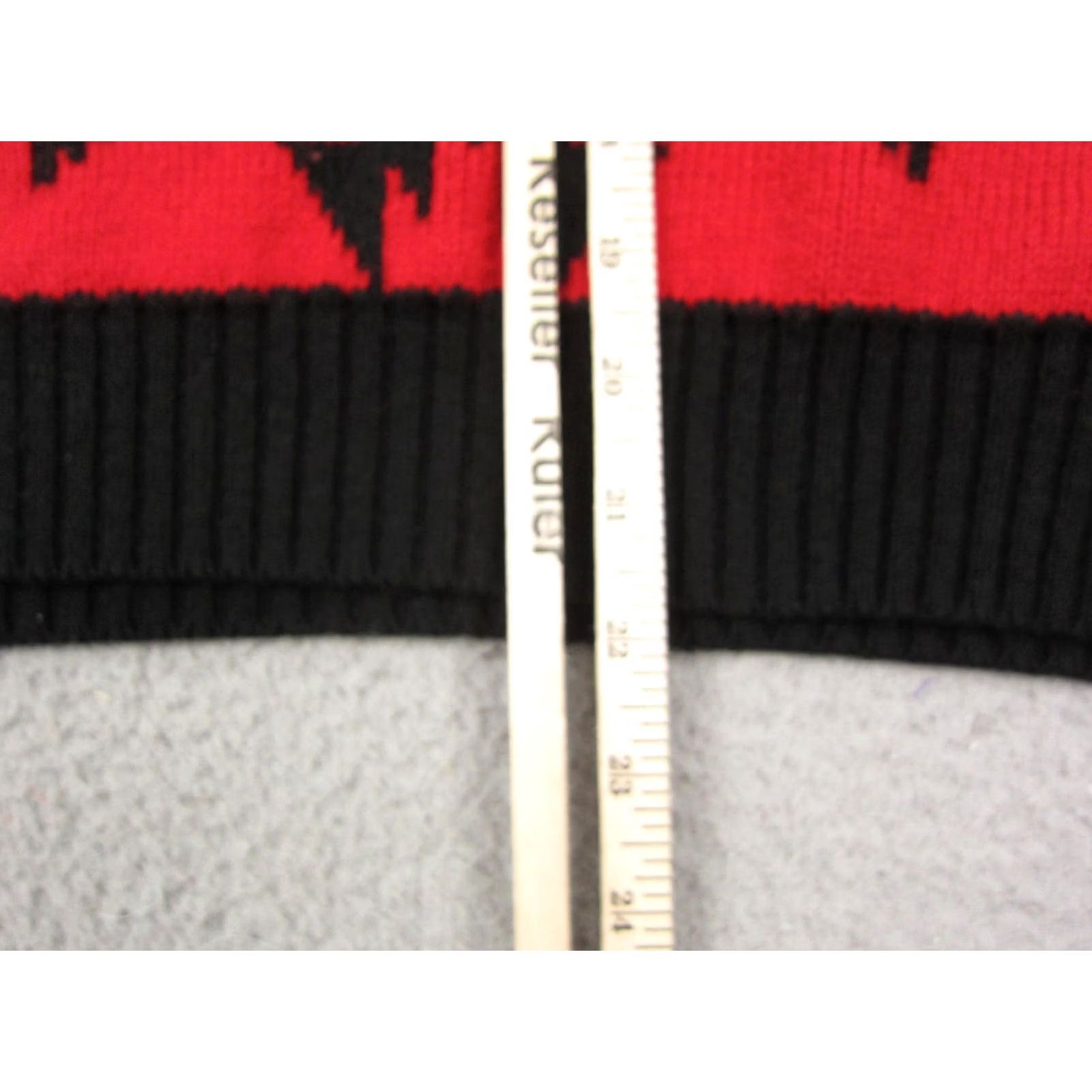 Vintage Vintage Aztec Sweater Mens Small Red Black Reversible 90s Geometric Knit Pullover Crew Neck S- Regular Mens Size US S / EU 44-46 / 1 - 7 Thumbnail