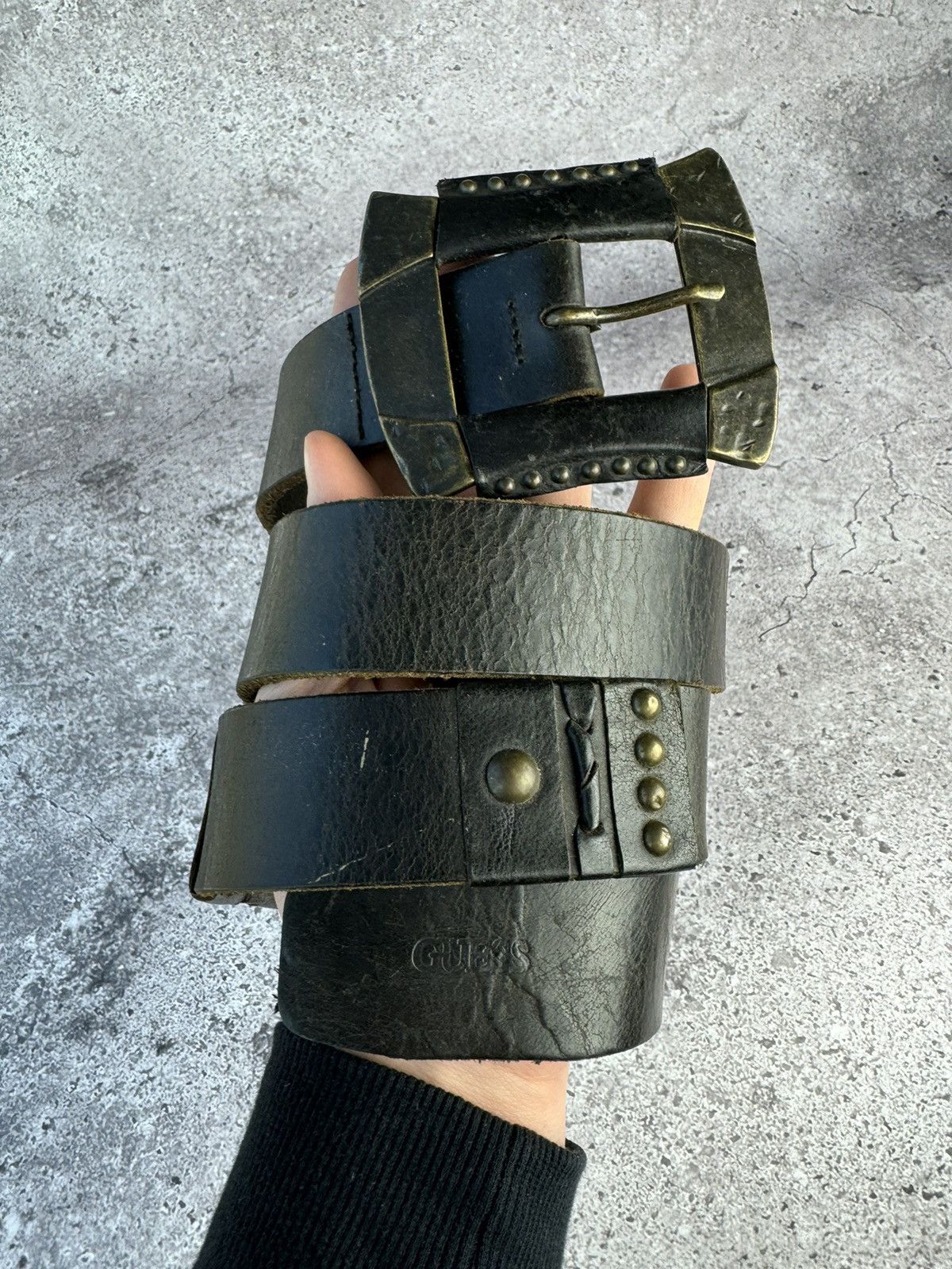 Guess × Vintage Guess Rare Leather Belt Vintage Size ONE SIZE - 1 Thumbnail