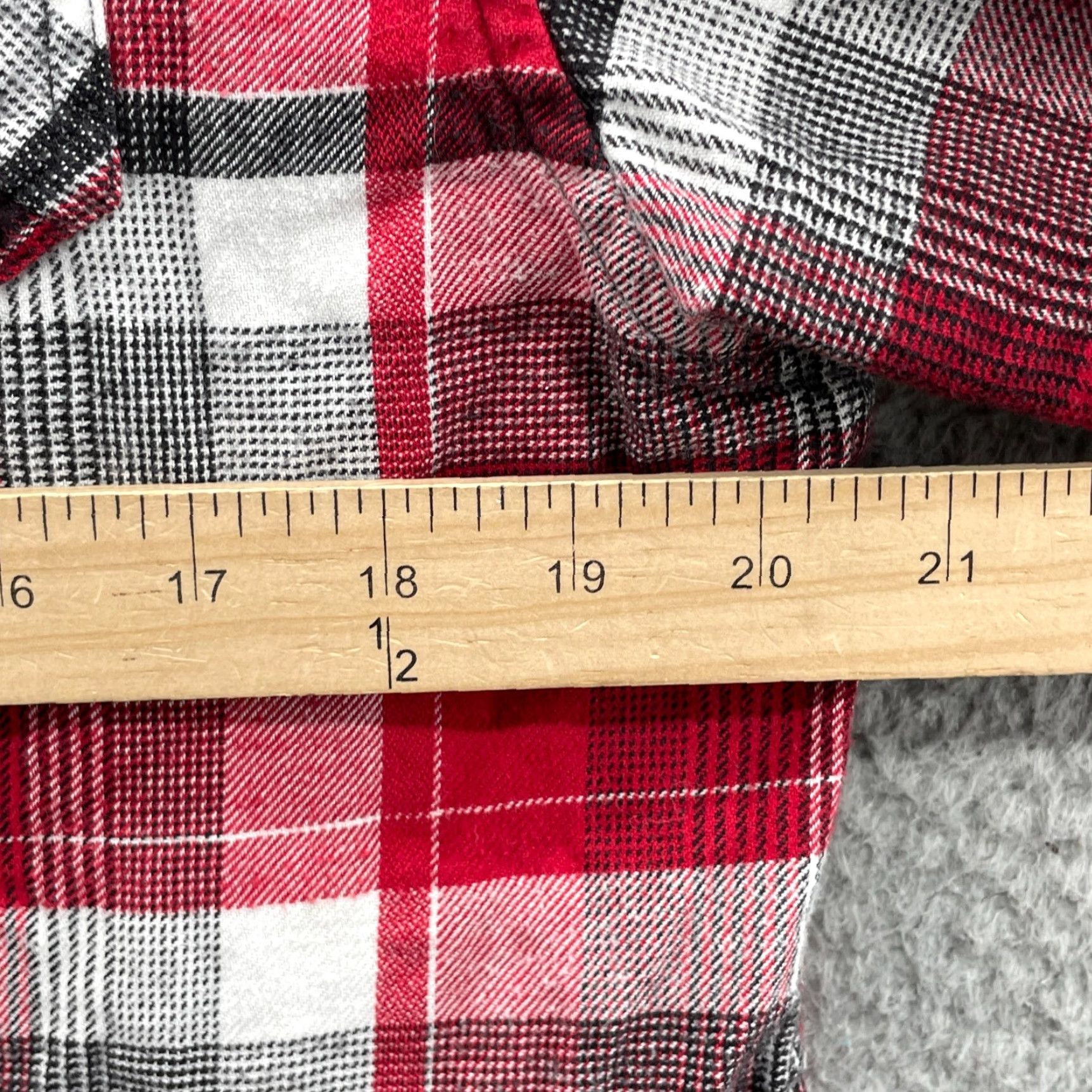 O'Neill VINTAGE O'Neill Flannel Shirt Men's Large Red Shirt Button-Up Casual Workwear 70s 90s Cowboy Hipster Nature Outdoor Western camping travel Mens Size US L / EU 52-54 / 3 - 6 Thumbnail