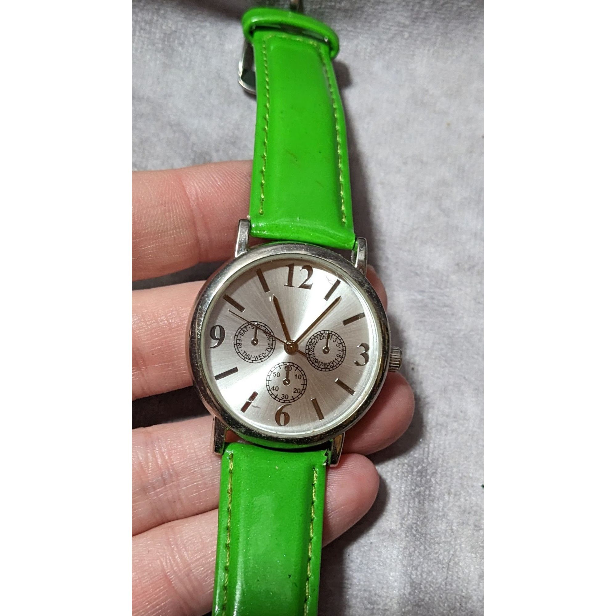 Other Lime Green Faux Leather Silver Tone Face Analog Watch Size ONE SIZE - 7 Thumbnail