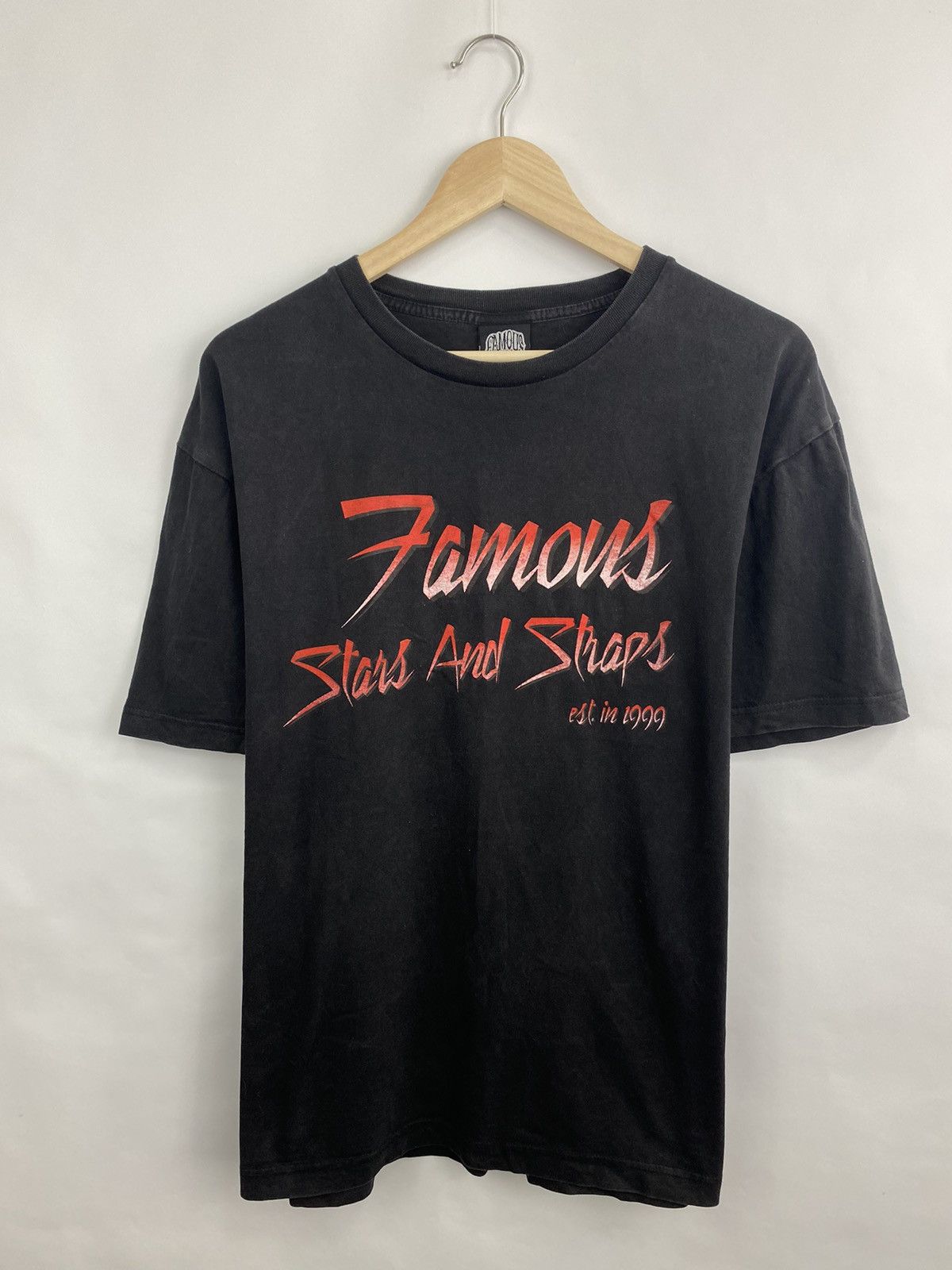Famous Stars And Straps 🇺🇸 Vintage 1999 Famous Stars and Straps T-Shirt Rare Retro Size US L / EU 52-54 / 3 - 2 Thumbnail