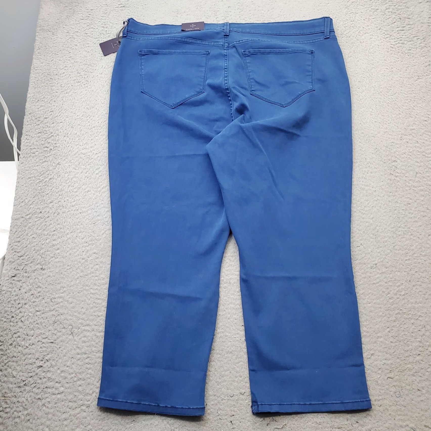NYDJ NYDJ Dayla Wide Cuff Capri Jeans Women 22W Blue Denim Flat Front 5-Pocket Design Size 40" / US 18 - 2 Thumbnail