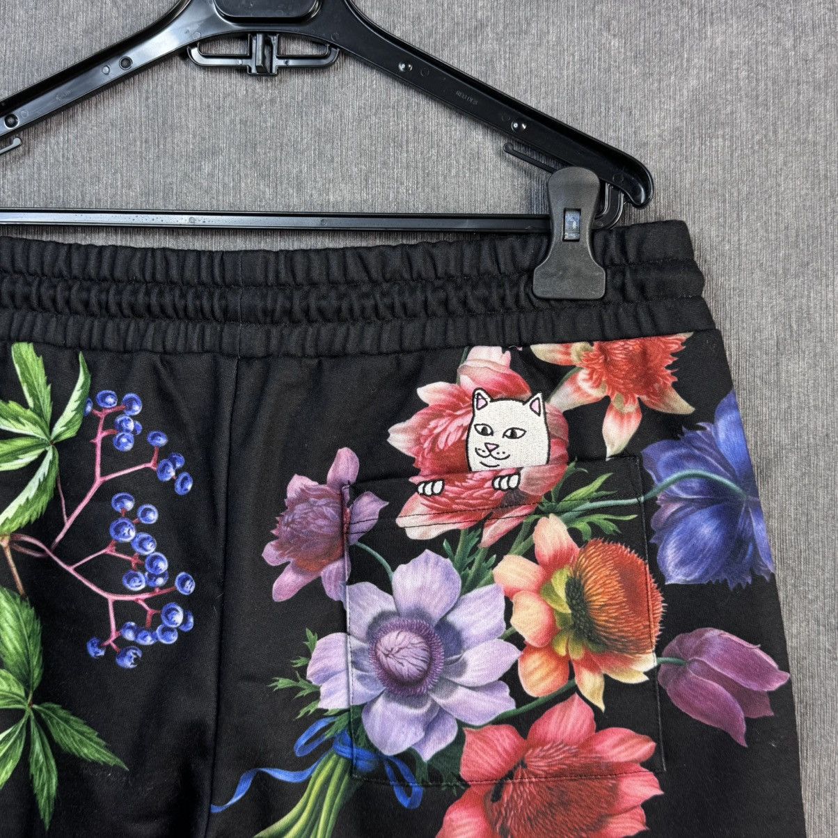 RIPNDIP Ripndip shorts floral print New Size US 35 - 6 Thumbnail