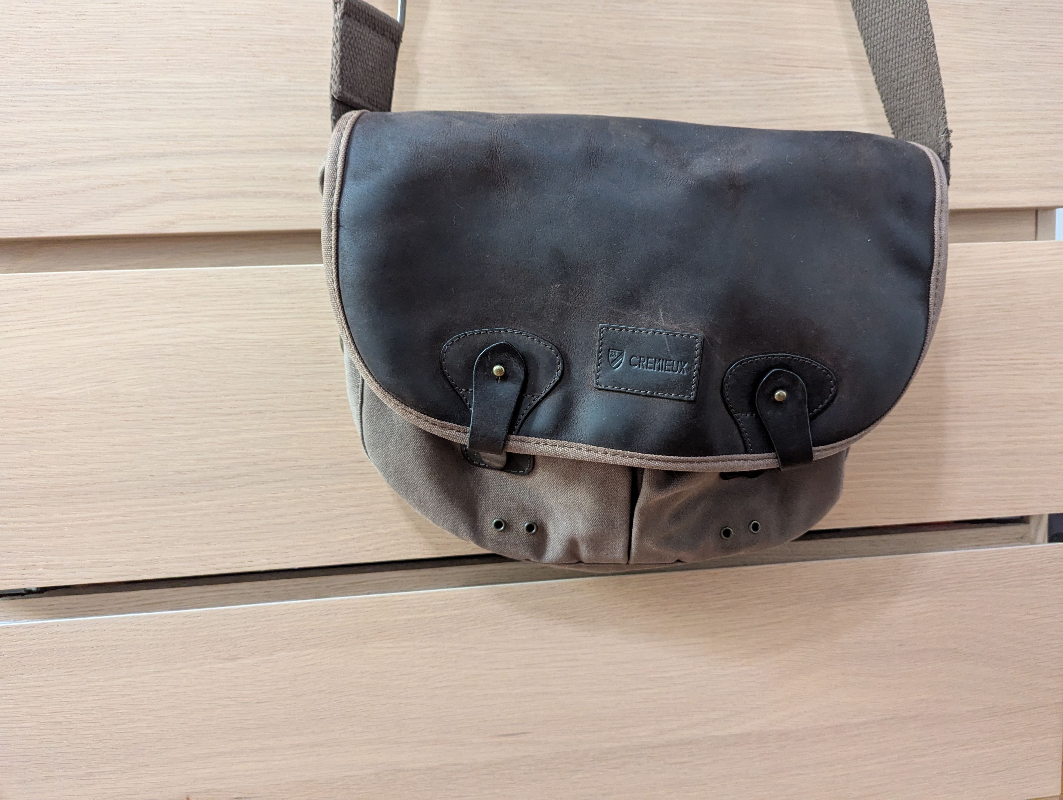 Daniel Cremieux Cremieux leather and camo messenger bag Size ONE SIZE - 1 Thumbnail