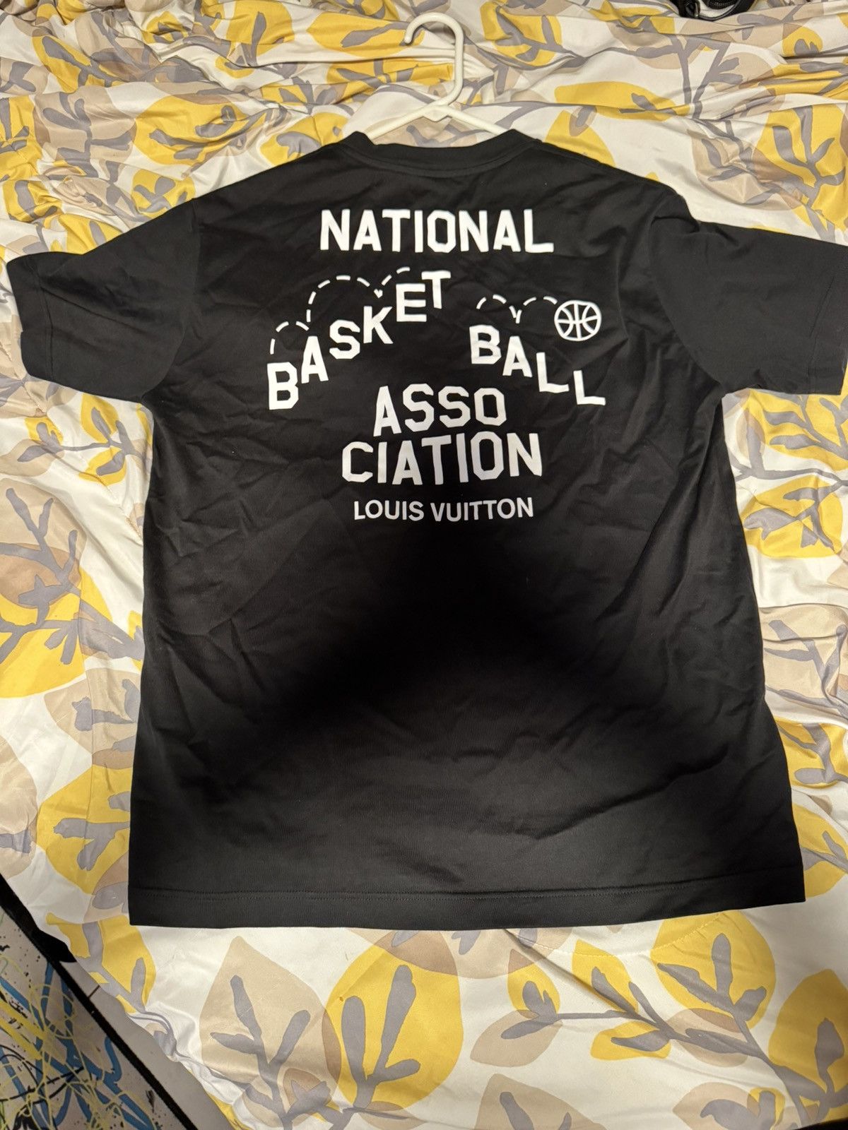 Louis Vuitton × NBA Louis Vuitton x NBA Front-Back Graphic Logo Tee Size US M / EU 48-50 / 2 - 3 Thumbnail