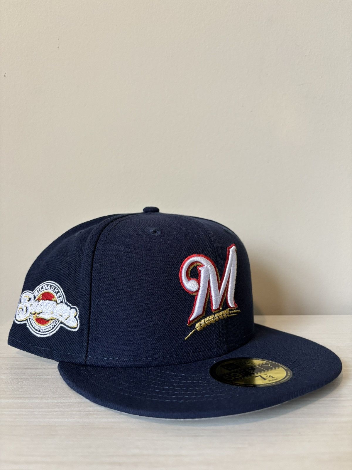 Hat Club Milwaukee Brewers Beer Pack Size 7 1/2 Hatclub Size ONE SIZE - 1 Thumbnail