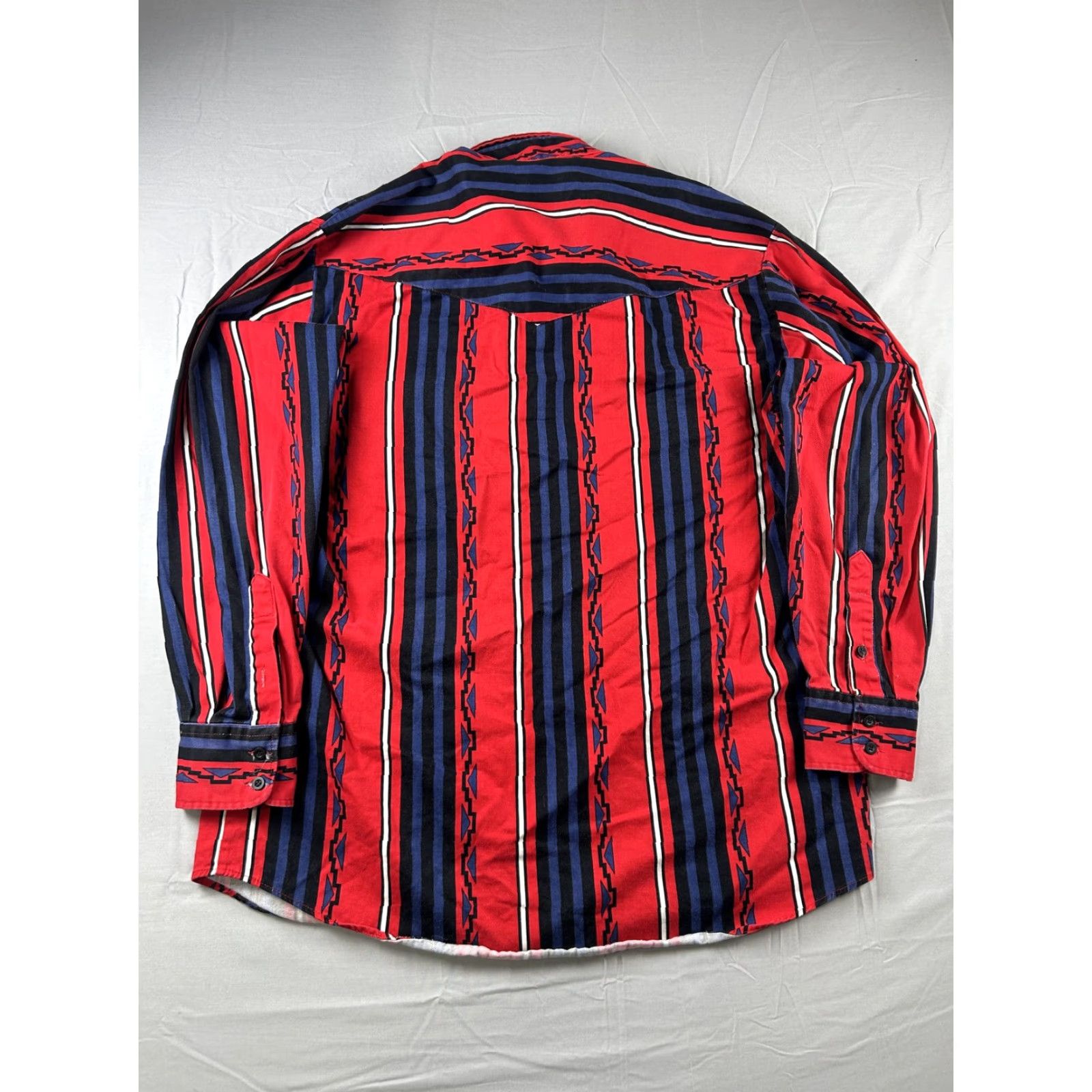 Armani VINTAGE Karman Western Shirt Mens Large Red Striped Long Sleeve Pockets Button-Down Collar Casual Size US L / EU 52-54 / 3 - 2 Thumbnail