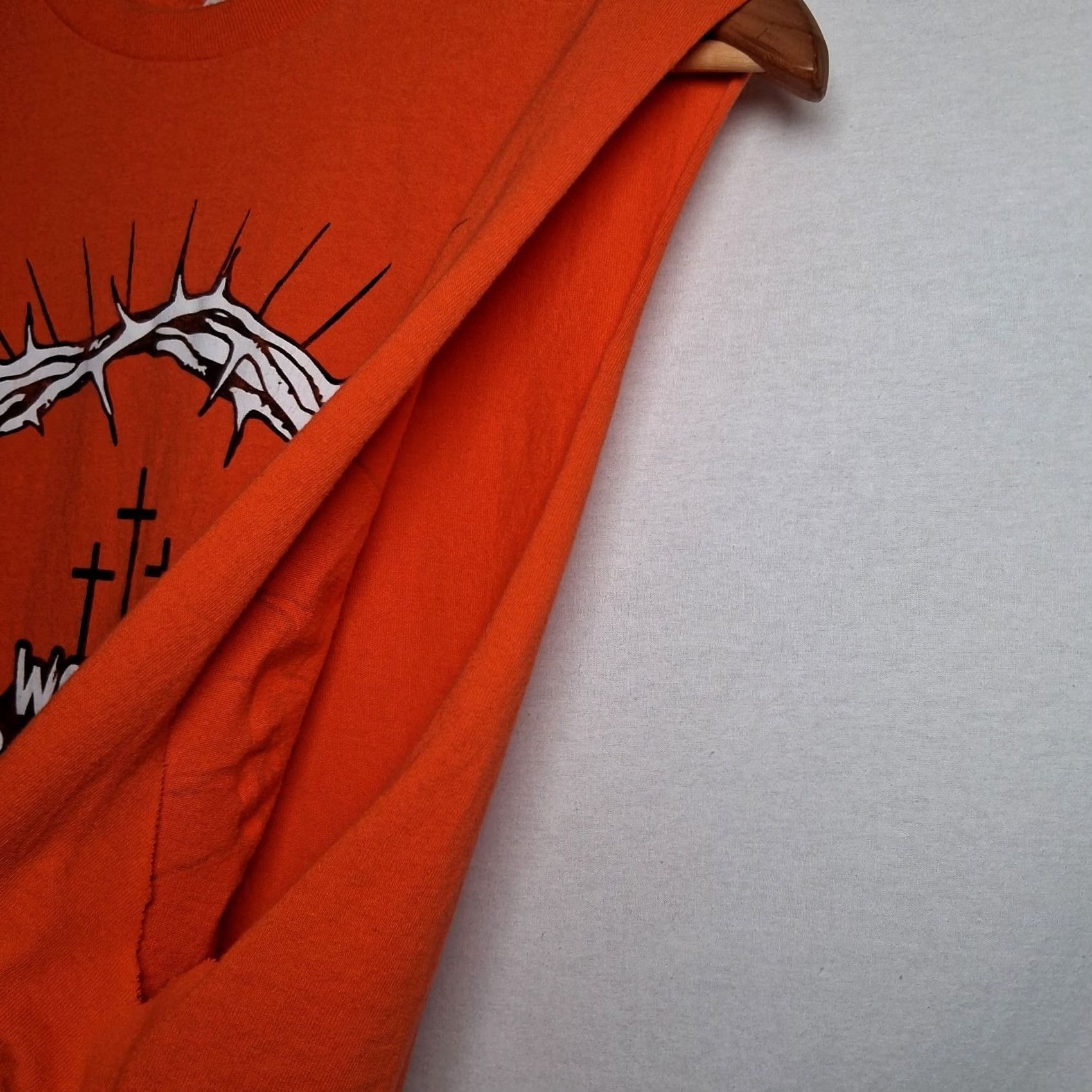 Vintage Worthy Is The Lamb Cutoff Muscle T Shirt M Christian Jesus Religious Crown READ Shirt Men Cotton Delta Pro Weight Orange Crew Neck Sleeveless Graphic Size US M / EU 48-50 / 2 - 5 Thumbnail