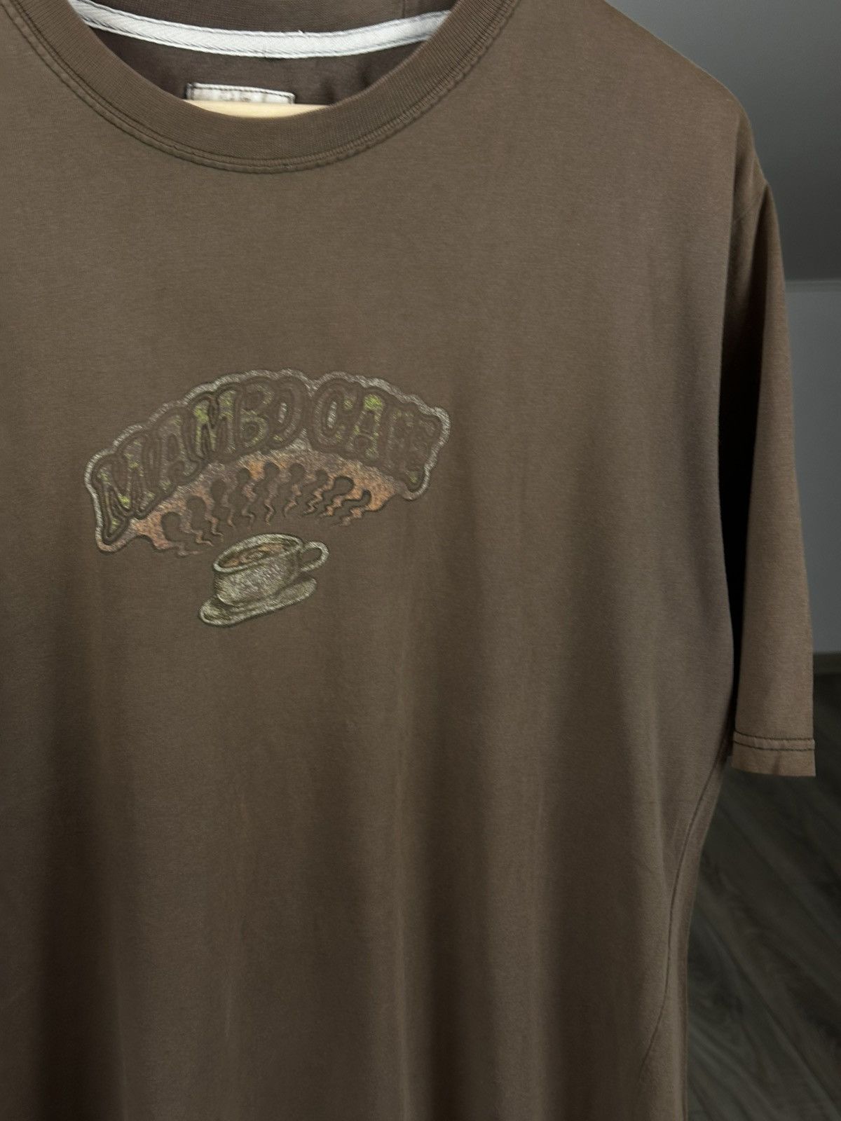 Vintage Vintage Mambo Cafe Brown Sun Faded Tee Shirts Surf Size US L / EU 52-54 / 3 - 4 Thumbnail
