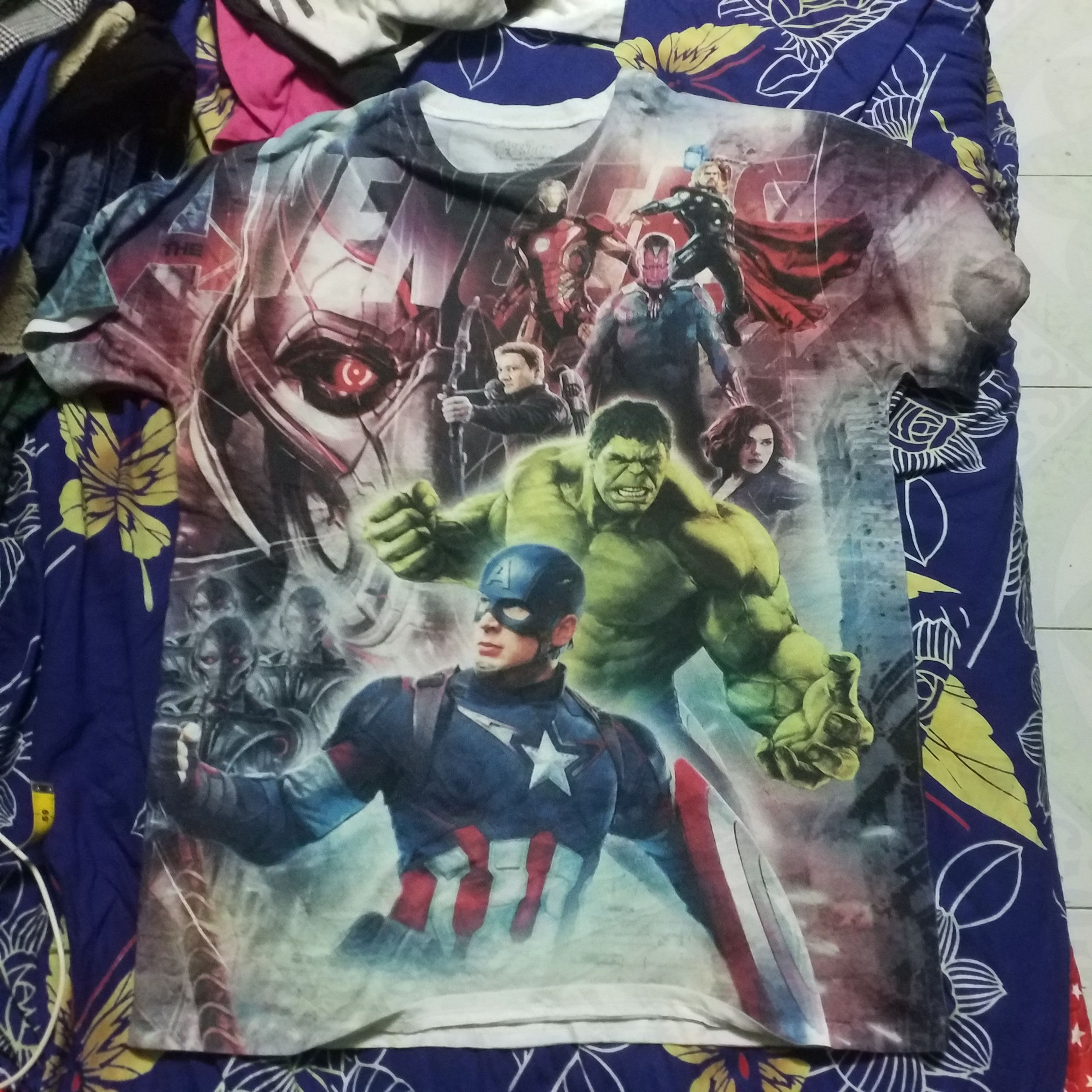 Marvel comic avenger Ovp front n back