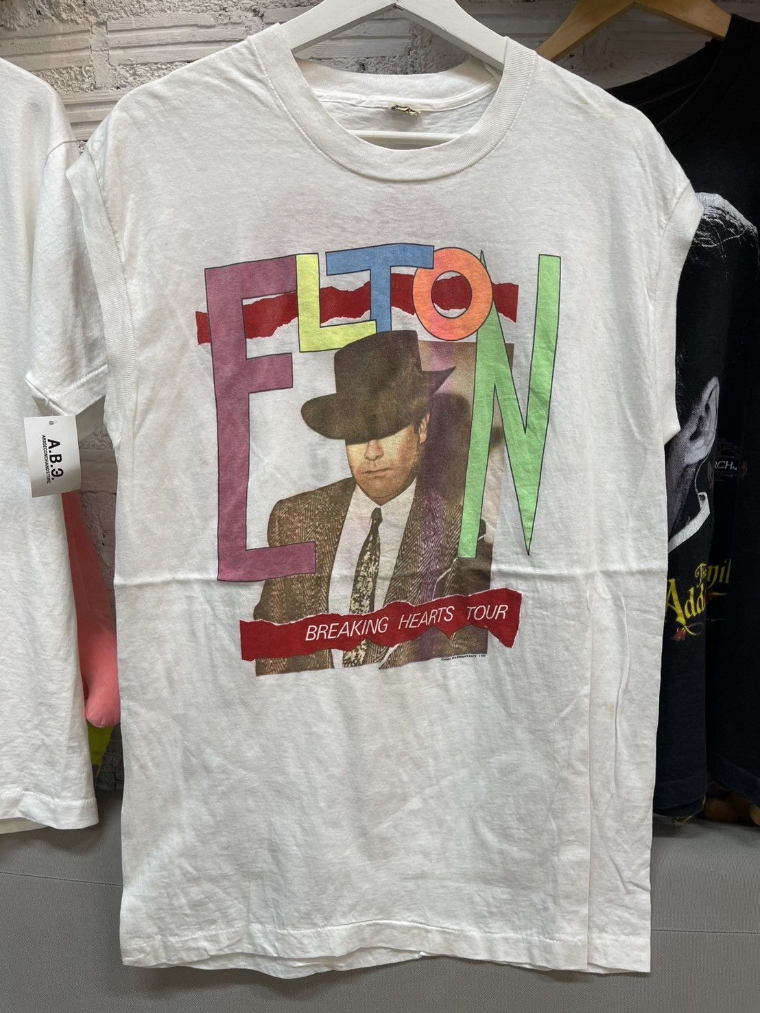 Band Tees Elton John Sleeveless Vintage T Shirt 80’ Size US XL / EU 56 / 4 - 1 Thumbnail