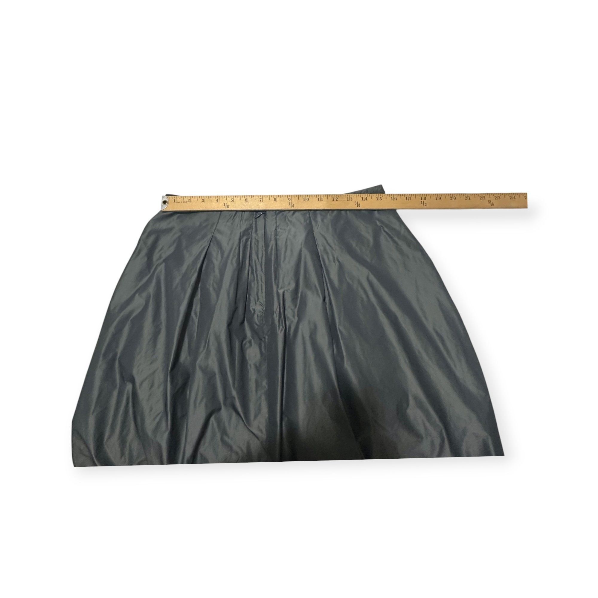 Vince Vince Gray A-Line Knee-Length Skirt W/Soft Pleats & Pockets Size 34" / US 12 / IT 48 - 12 Thumbnail