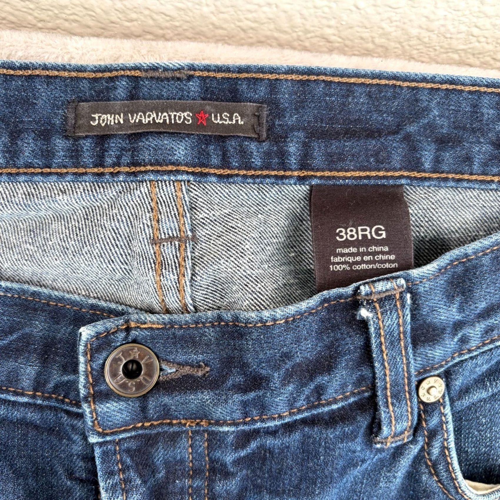 John Varvatos John Varvatos USA Bowery Slim Straight Jeans Men 38x34 Blue Denim Button Fly 5-Pocket Regular Fit Old Town? Size US 38 / EU 54 - 2 Thumbnail