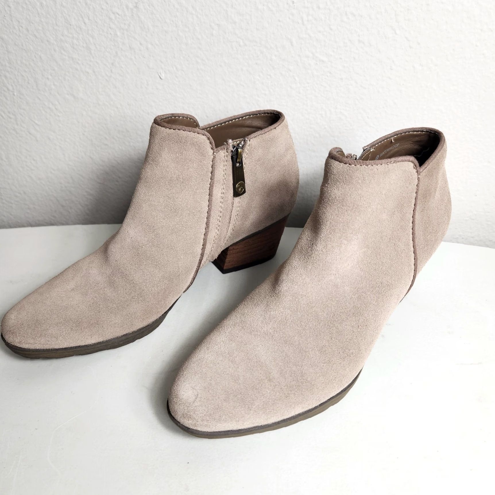 Blondo Blondo Villa Waterproof Suede Ankle Bootie Mushroom-Size 8 Womens Bootie, Beige, Almond Toe, Block Heel, Side Zip, City, Bohemian, 2-2.9 in Size US 8 / IT 38 - 2 Thumbnail