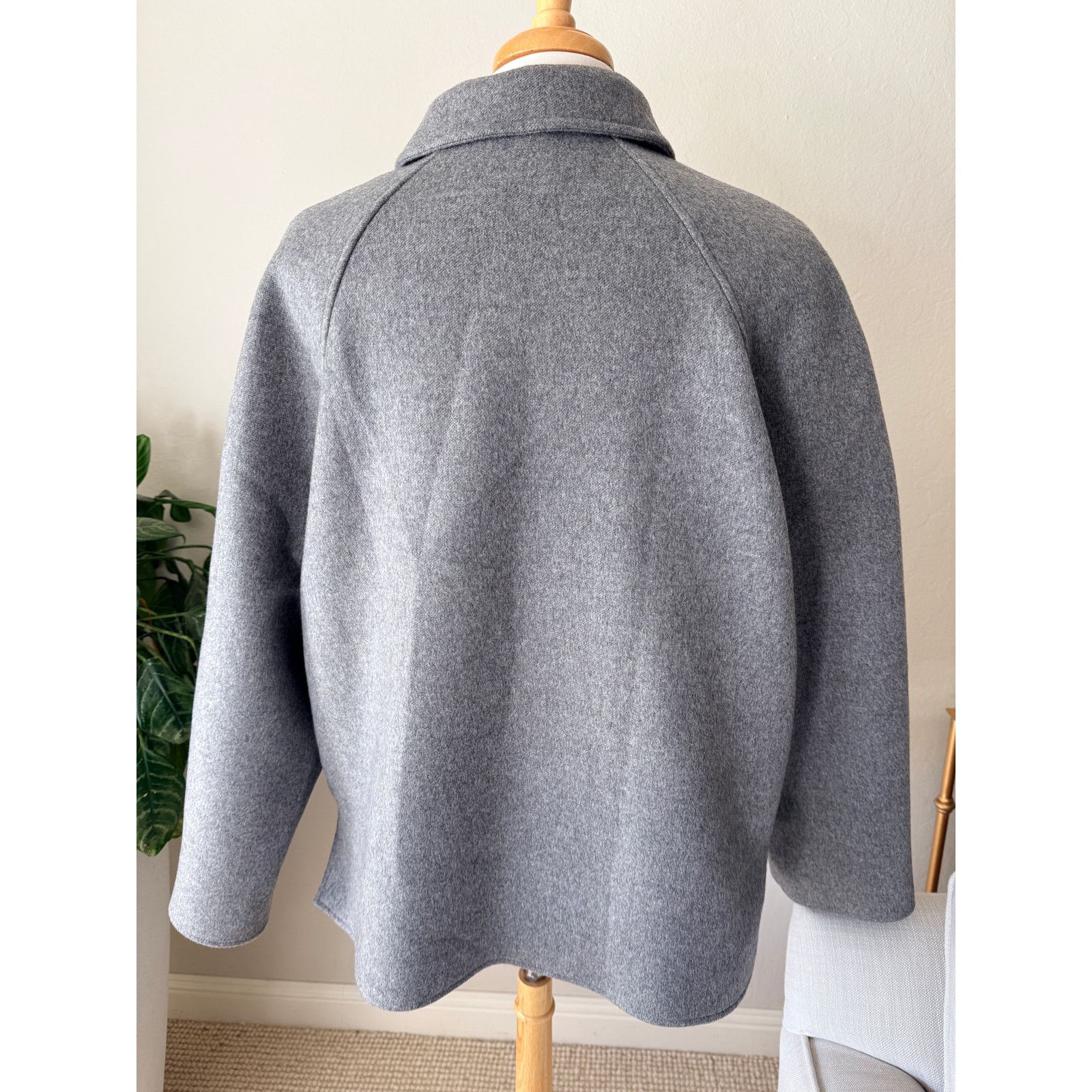 Celine Celine Vareuse Double Face Cashmere Jacket Grey IT 52 NWT Size US L / EU 52-54 / 3 - 3 Thumbnail