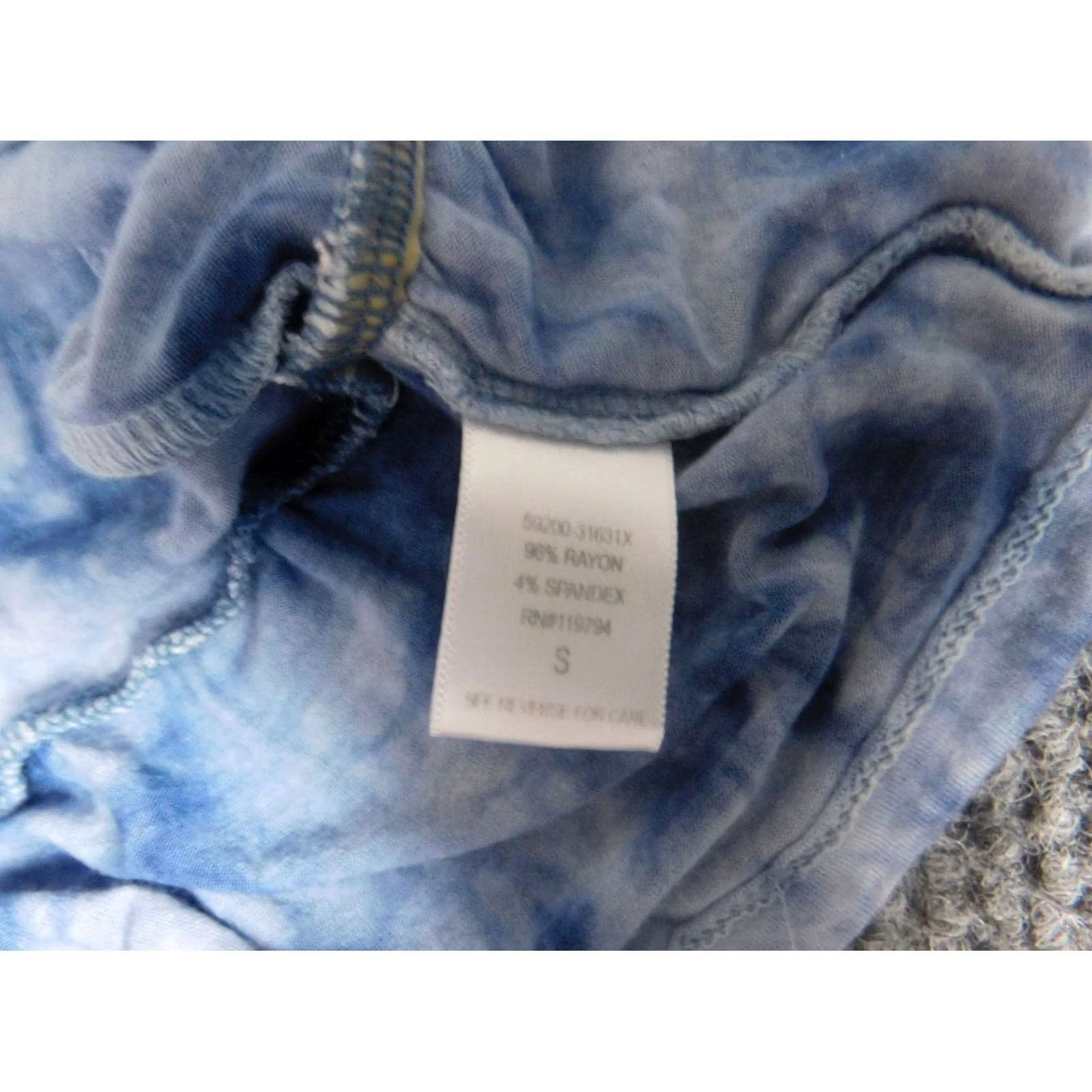 Vintage One World Blouse Tunic Womens S Blue Crew Neck 3/4 Sleeve Knit Cotton Pullover Geometric Button Size S / US 4 / IT 40 - 7 Thumbnail