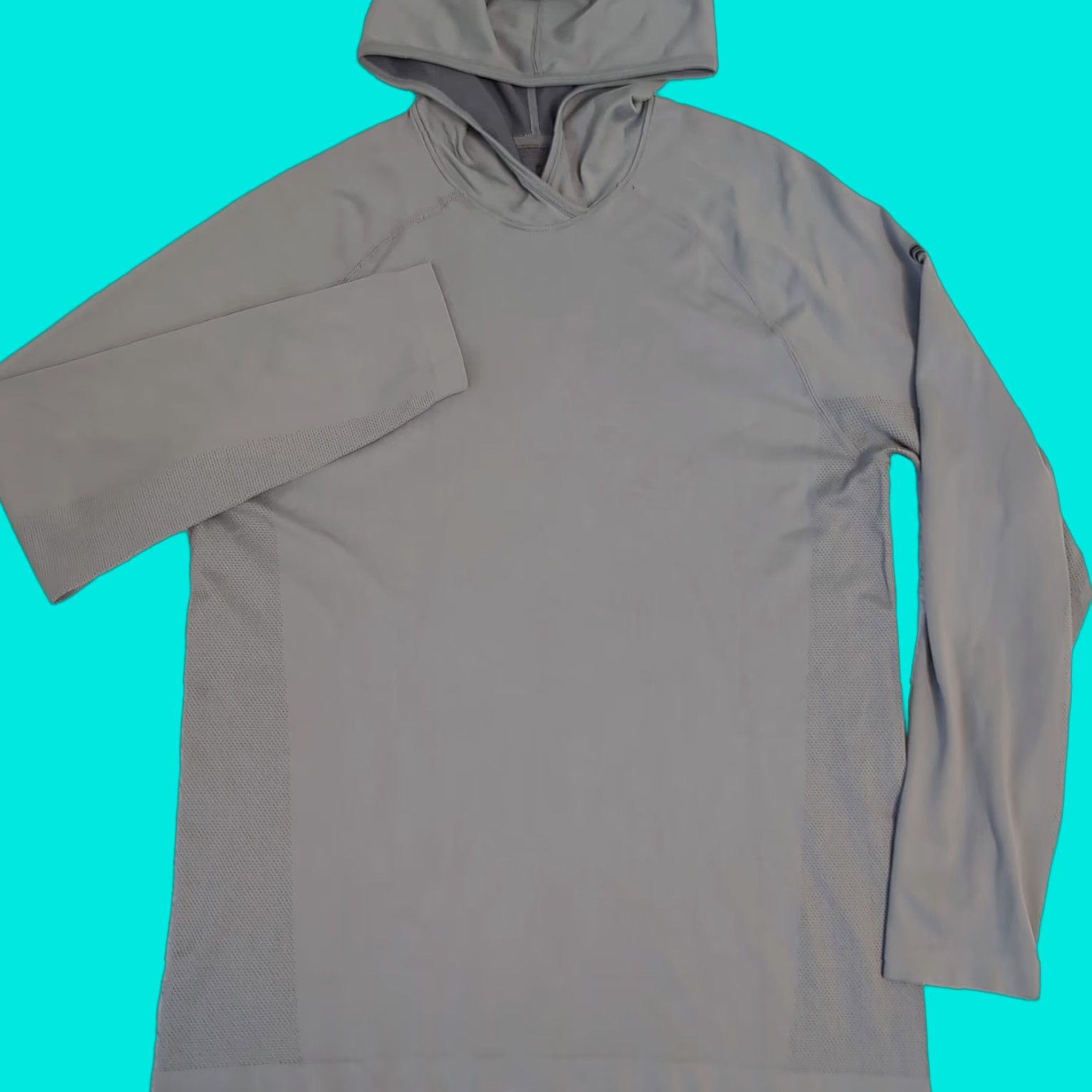 Fabletics Fabletics Hoodie Mens L Gray Outdoor Sweatshirt Lightweight Nylon Gym Workout Pullover Logo Pockets Hooded Short Description Size US L / EU 52-54 / 3 - 1 Thumbnail