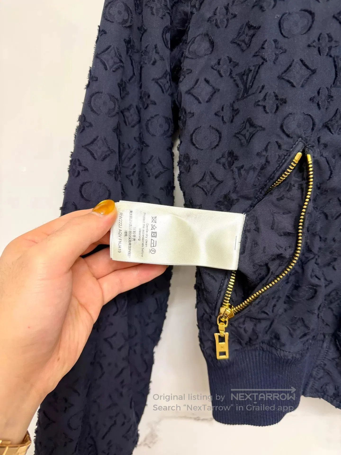 Louis Vuitton louis vuitton reversible pilot bomber jacket. Size US M / EU 48-50 / 2 - 5 Thumbnail