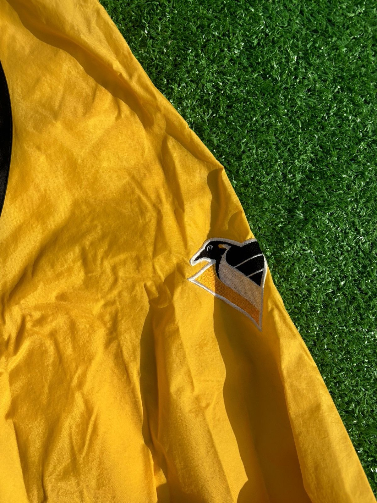Chalk Line × NFL × Vintage Vintage Pittsburgh Penguins Windbreaker Size US L / EU 52-54 / 3 - 3 Thumbnail