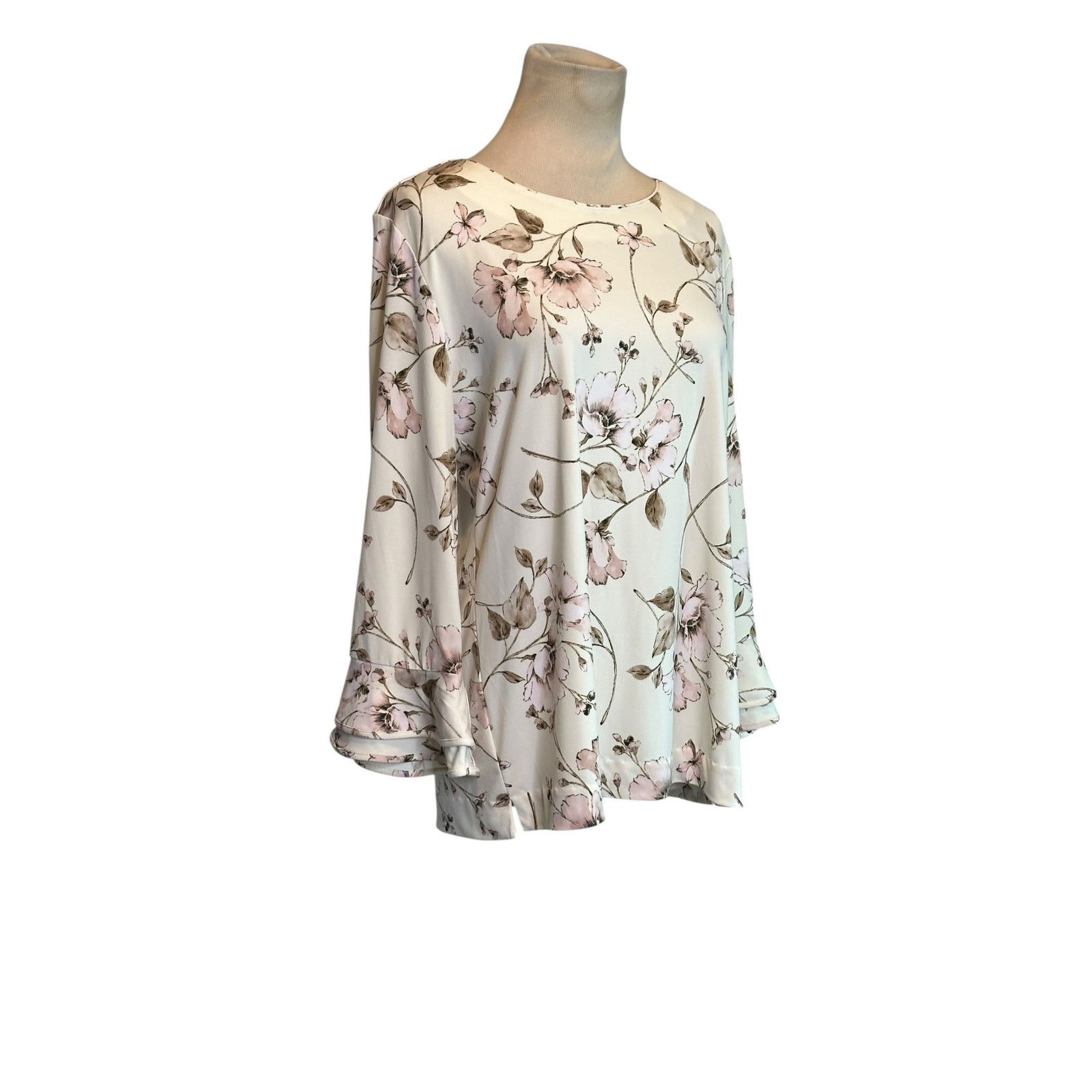Karl Lagerfeld Karl Lagerfeld cream soft pink floral blouse size Medium Size M / US 6-8 / IT 42-44 - 10 Thumbnail