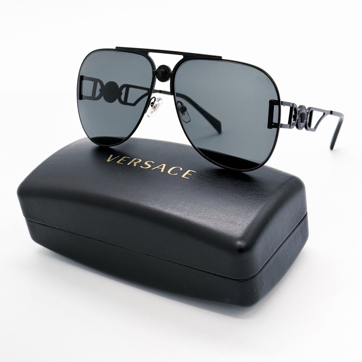 image of New Versace Ve2255 1261/87 Unisex Sunglasses Mod2255 1261/87 in Black, Men's