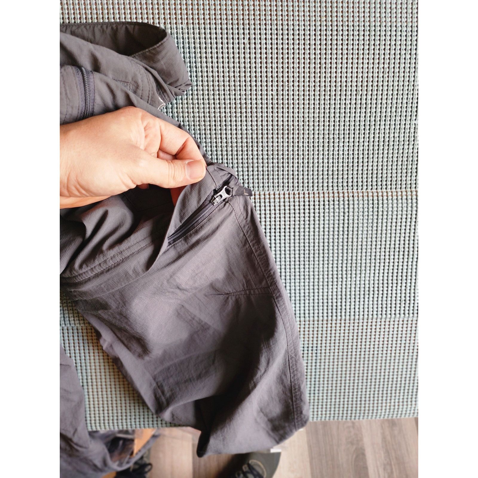 Columbia Columbia Men's 30x34 Gray Cargo Pants Convertible Size US 30 / EU 46 - 4 Thumbnail