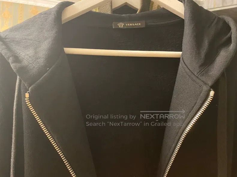 Versace Versace A line of black sweatshirts Size US S / EU 44-46 / 1 - 3 Thumbnail