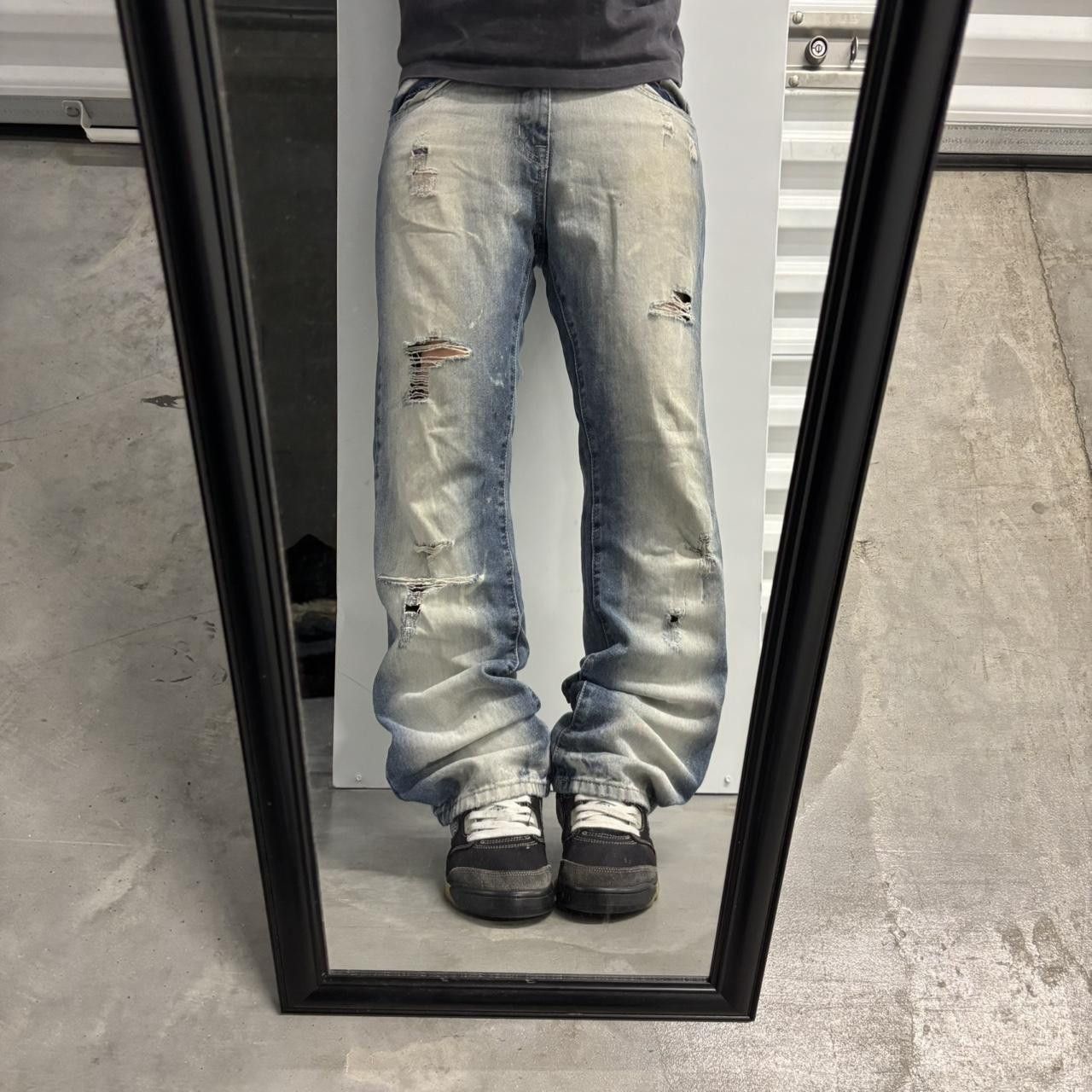 Vintage Crazy Vintage Y2K/2000s Grunge Faded Wash Distressed Mall Goth Denim Jeans! Size US 31 - 1 Thumbnail